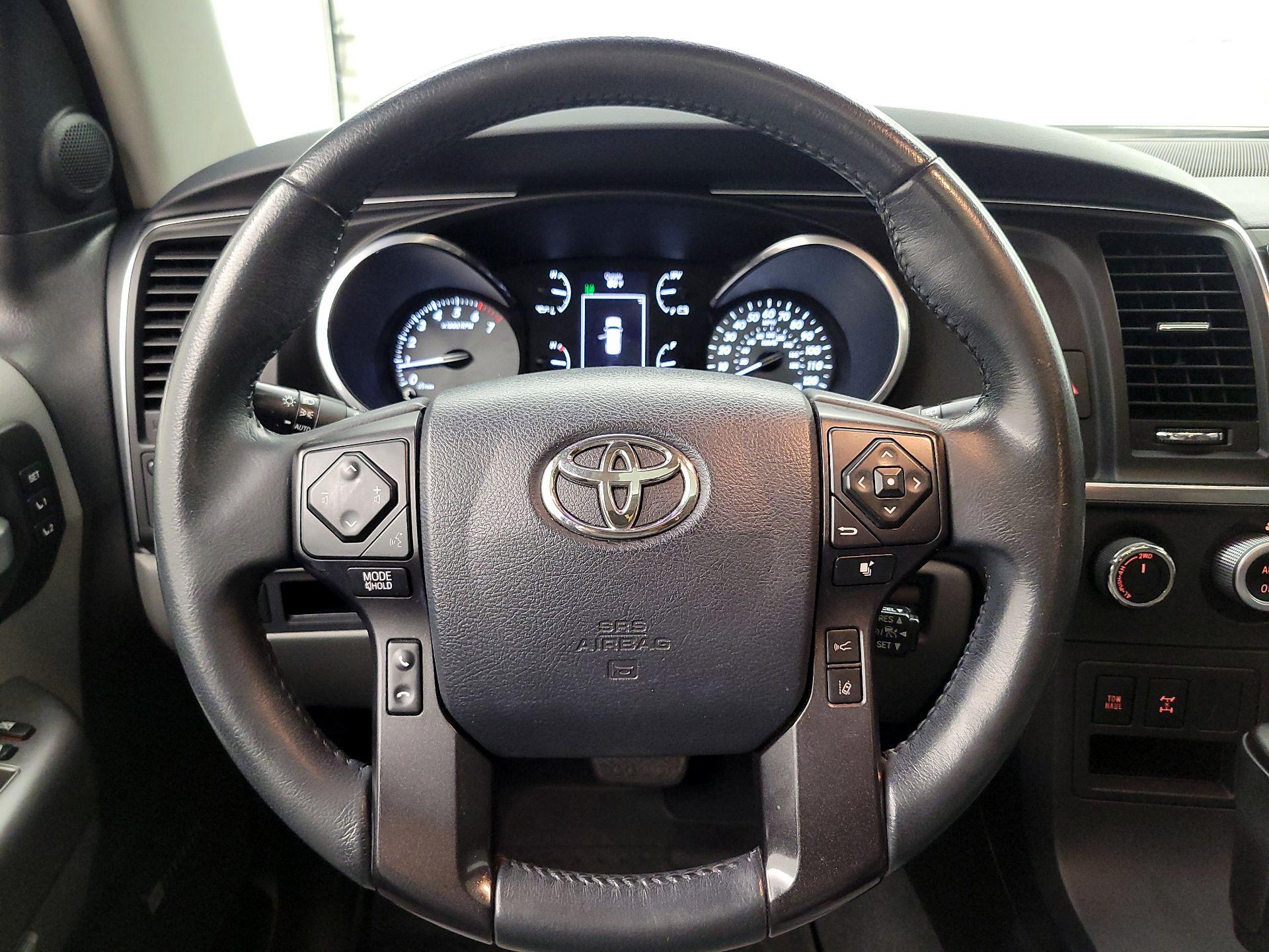 Thumbnail: 2019 Toyota Sequoia - 10