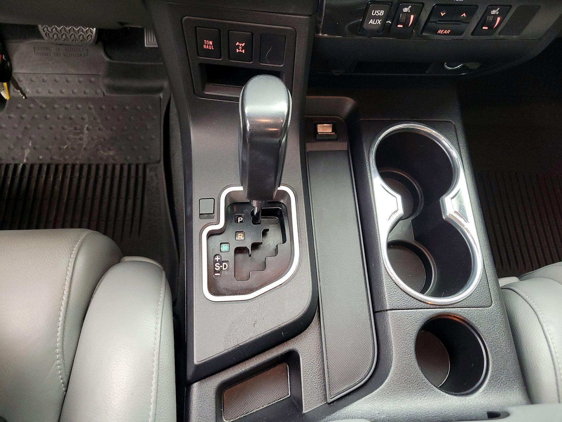 Thumbnail: 2019 Toyota Sequoia - 18