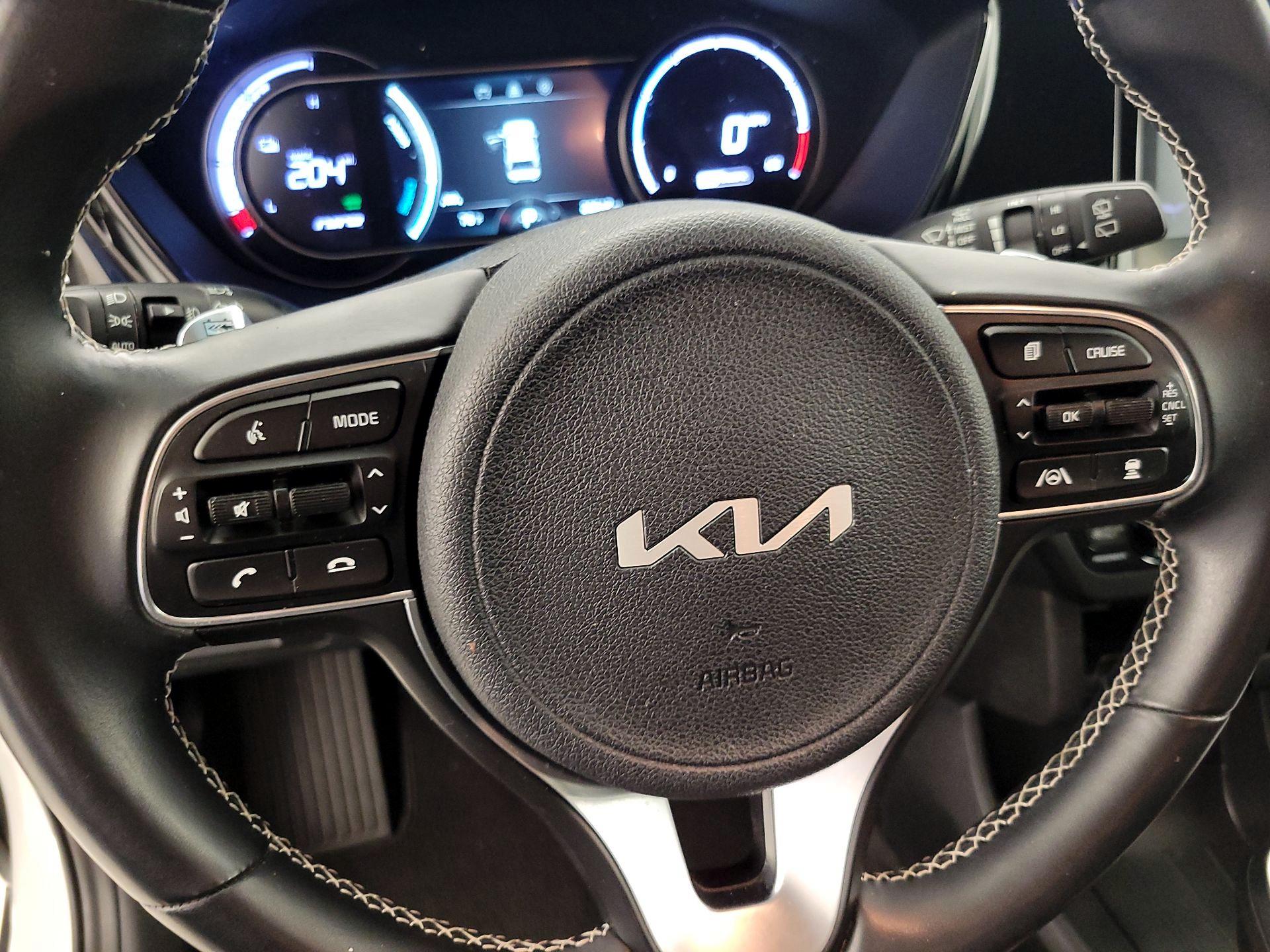 Thumbnail: 2022 Kia Niro - 10