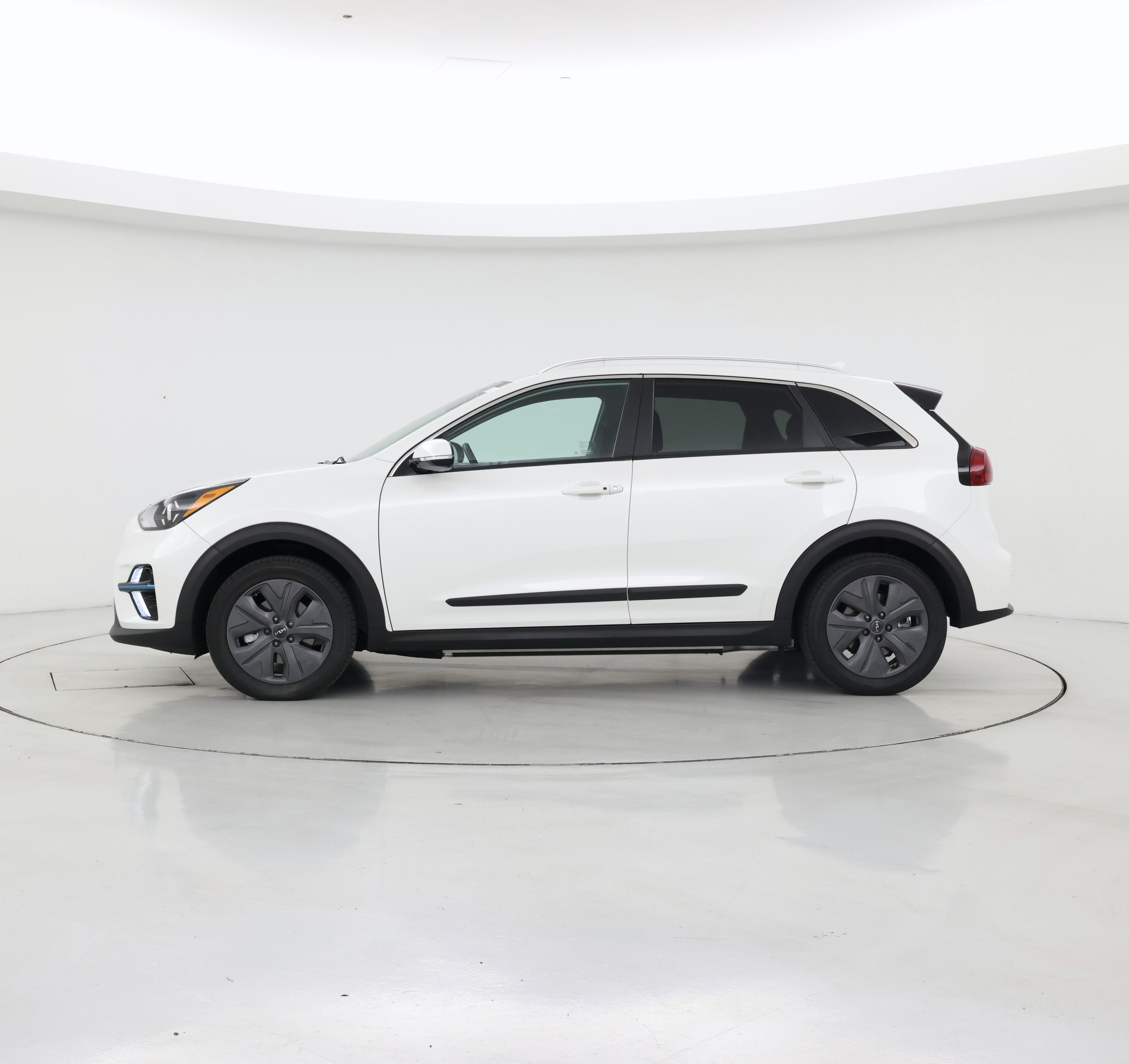 Thumbnail: 2022 Kia Niro - 3