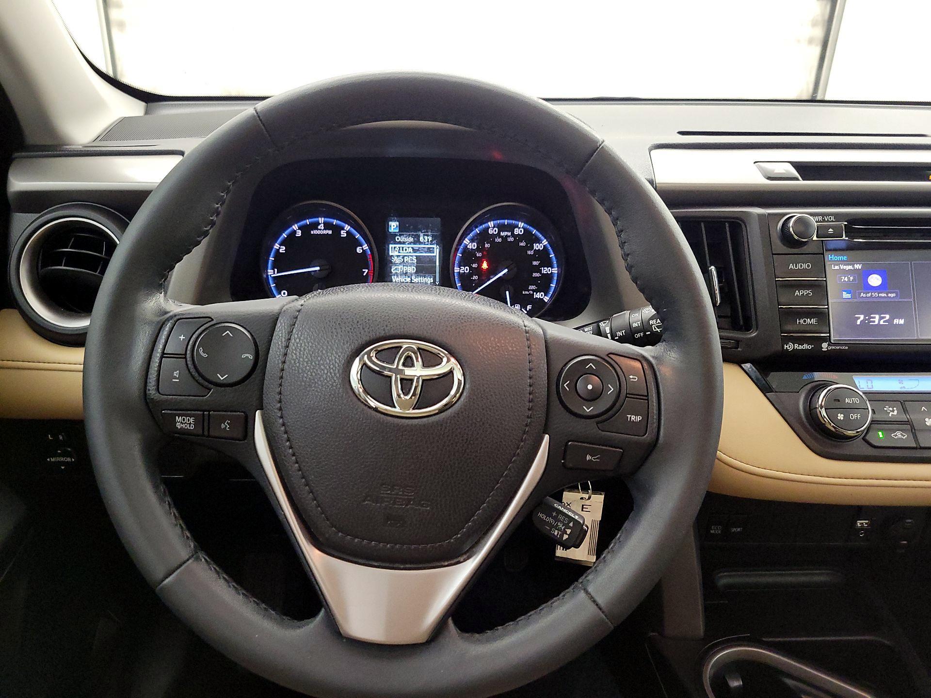 Thumbnail: 2017 Toyota RAV4 - 10