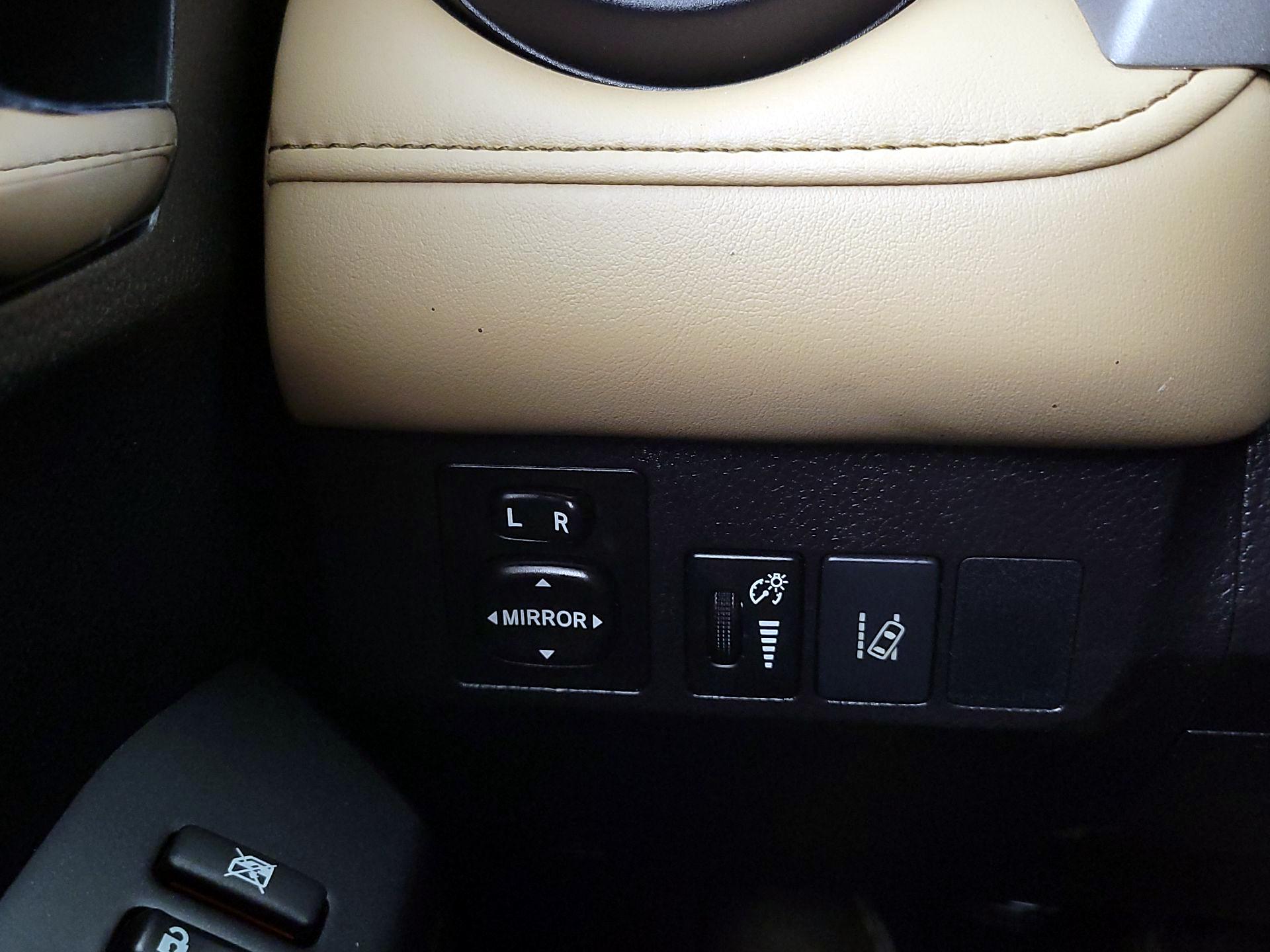 Thumbnail: 2017 Toyota RAV4 - 13