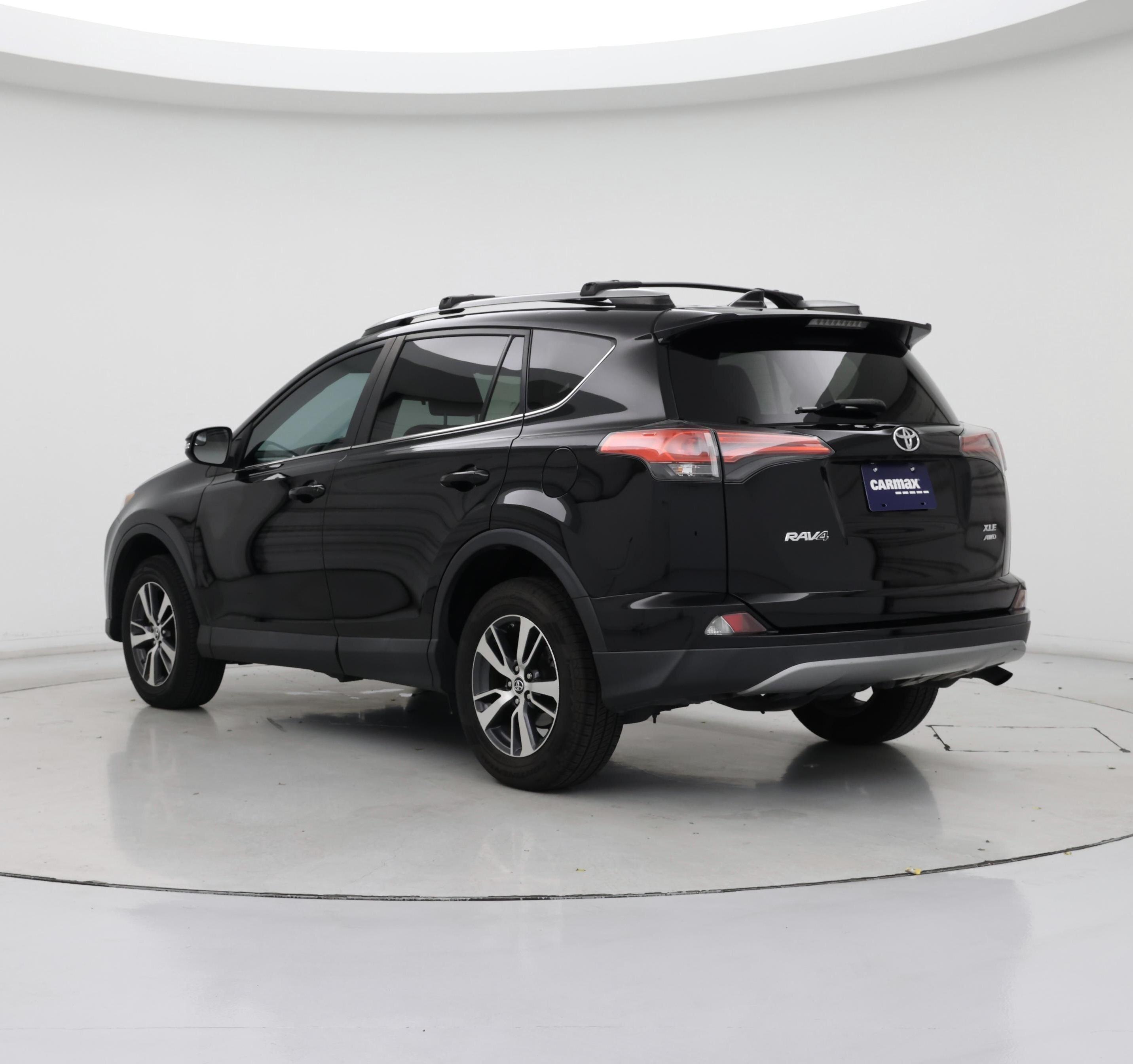 Thumbnail: 2017 Toyota RAV4 - 2