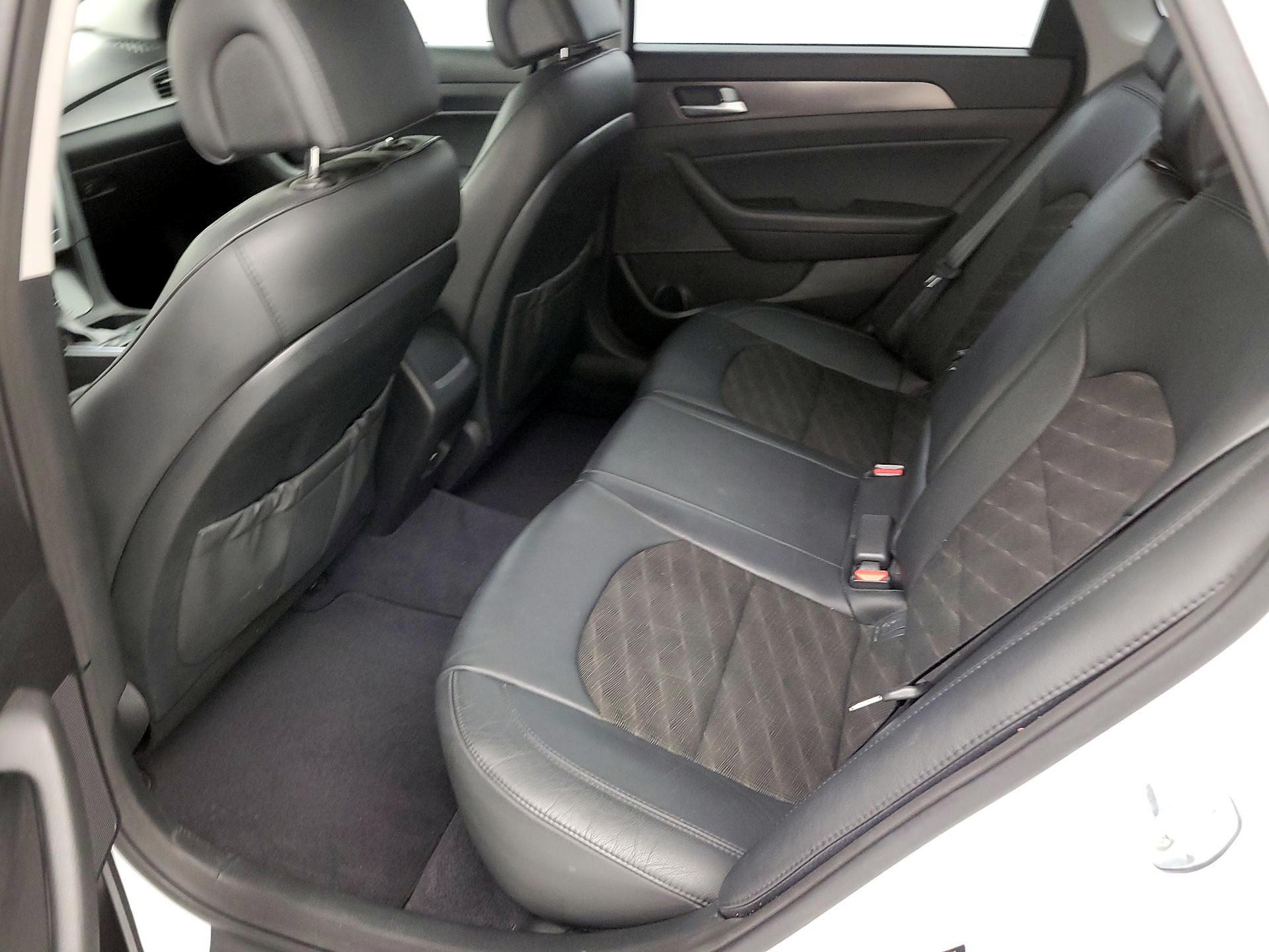 Thumbnail: 2015 Hyundai Sonata - 20
