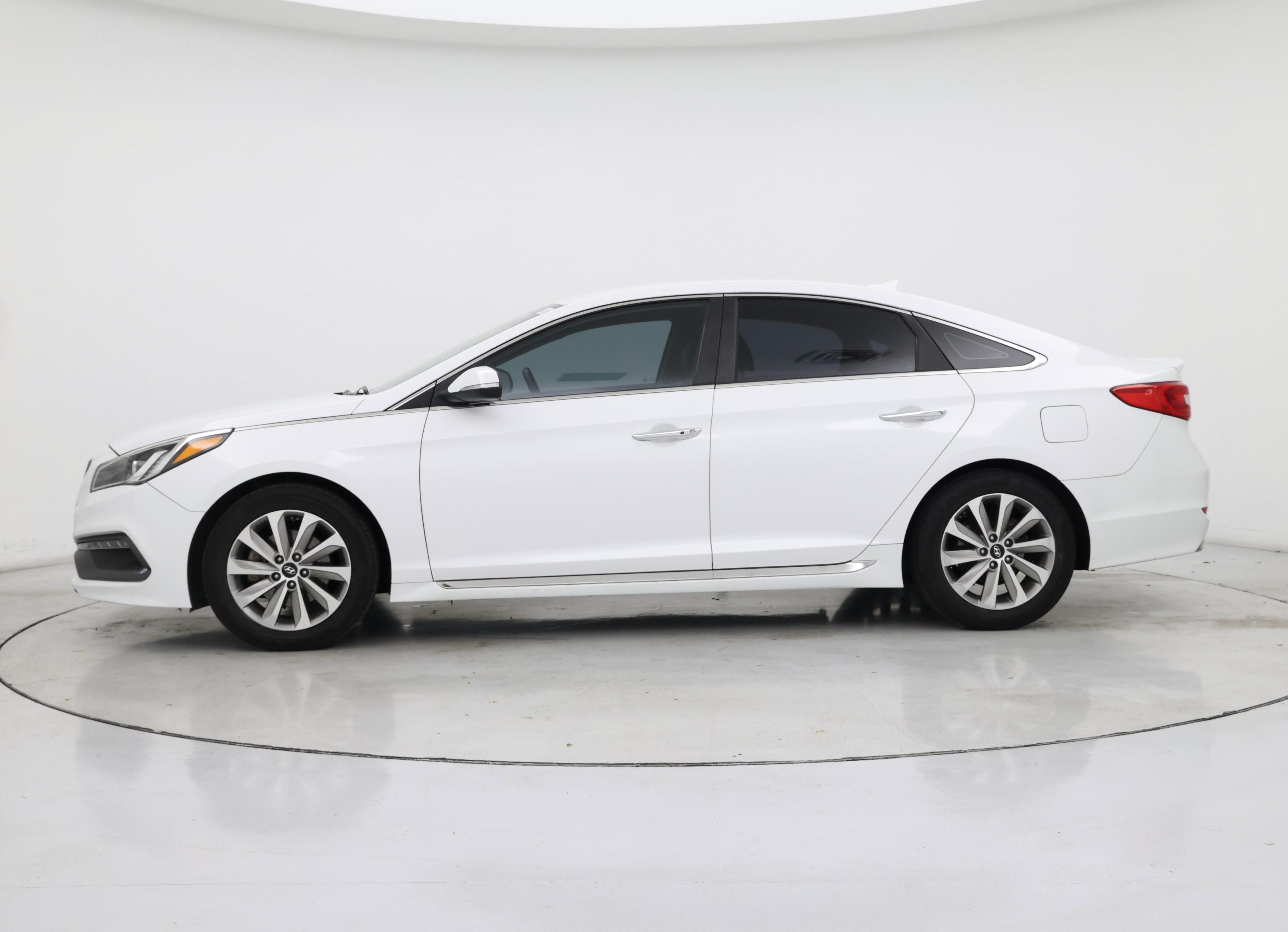 Thumbnail: 2015 Hyundai Sonata - 3