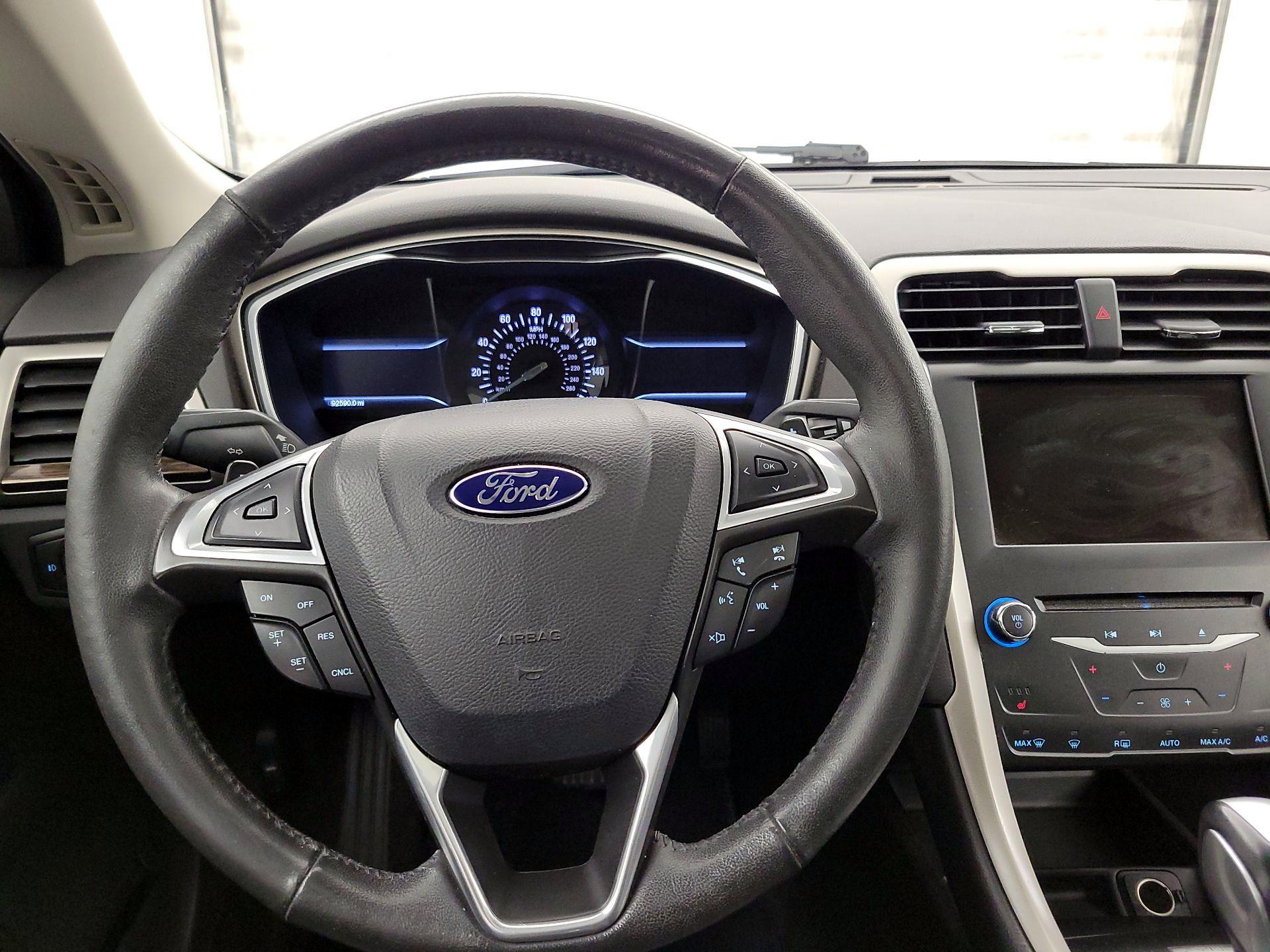 Thumbnail: 2014 Ford Fusion - 10