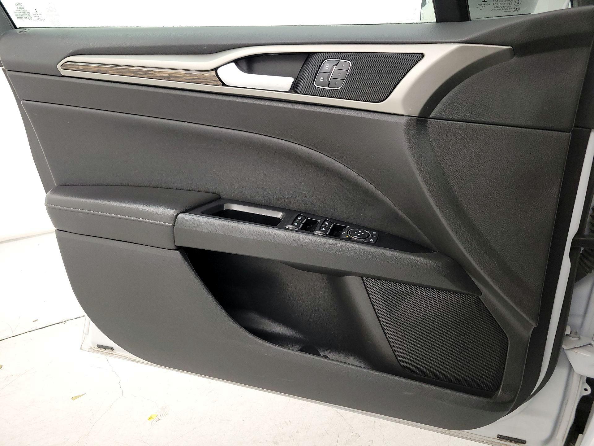 Thumbnail: 2014 Ford Fusion - 12