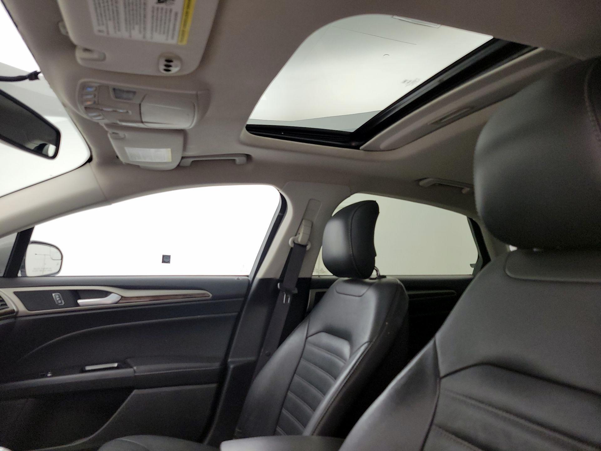 Thumbnail: 2014 Ford Fusion - 19