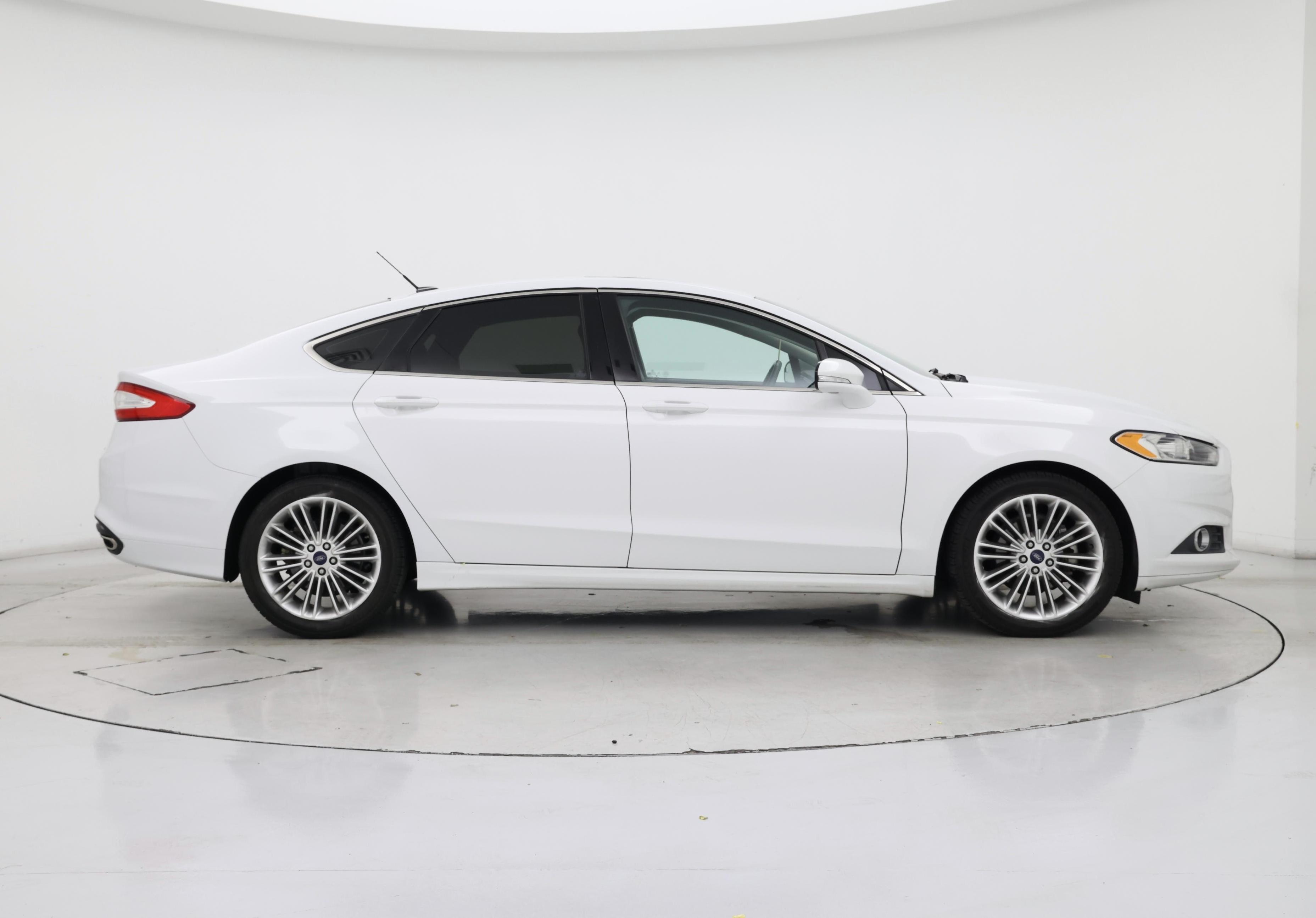 Thumbnail: 2014 Ford Fusion - 7