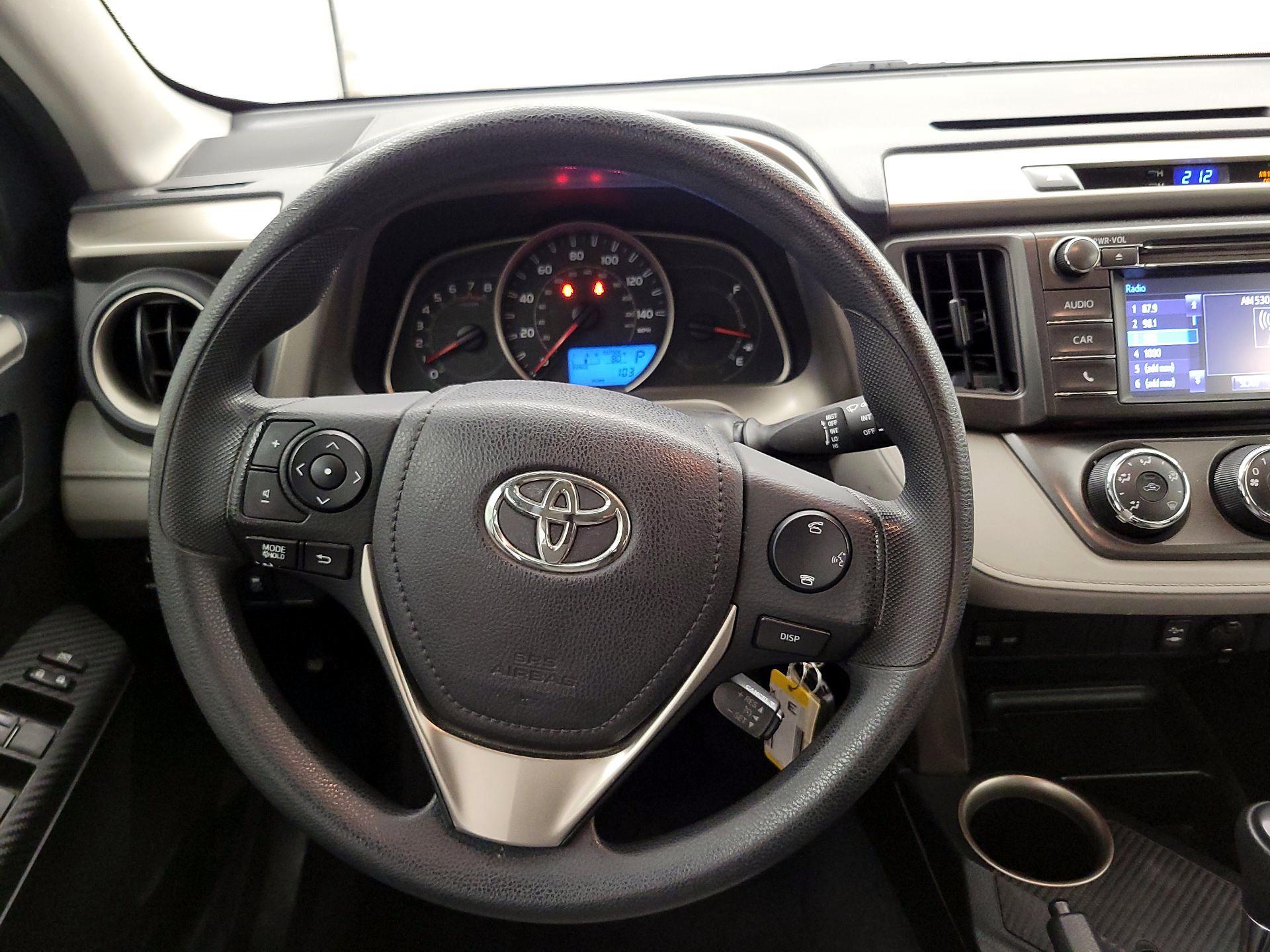 Thumbnail: 2014 Toyota RAV4 - 10