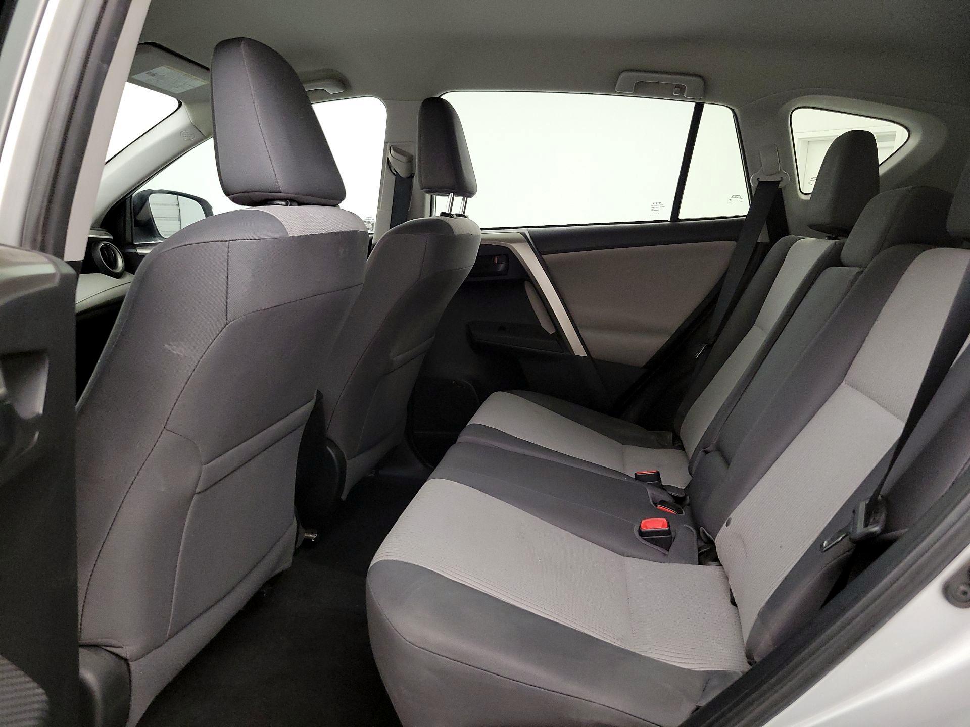 Thumbnail: 2014 Toyota RAV4 - 19