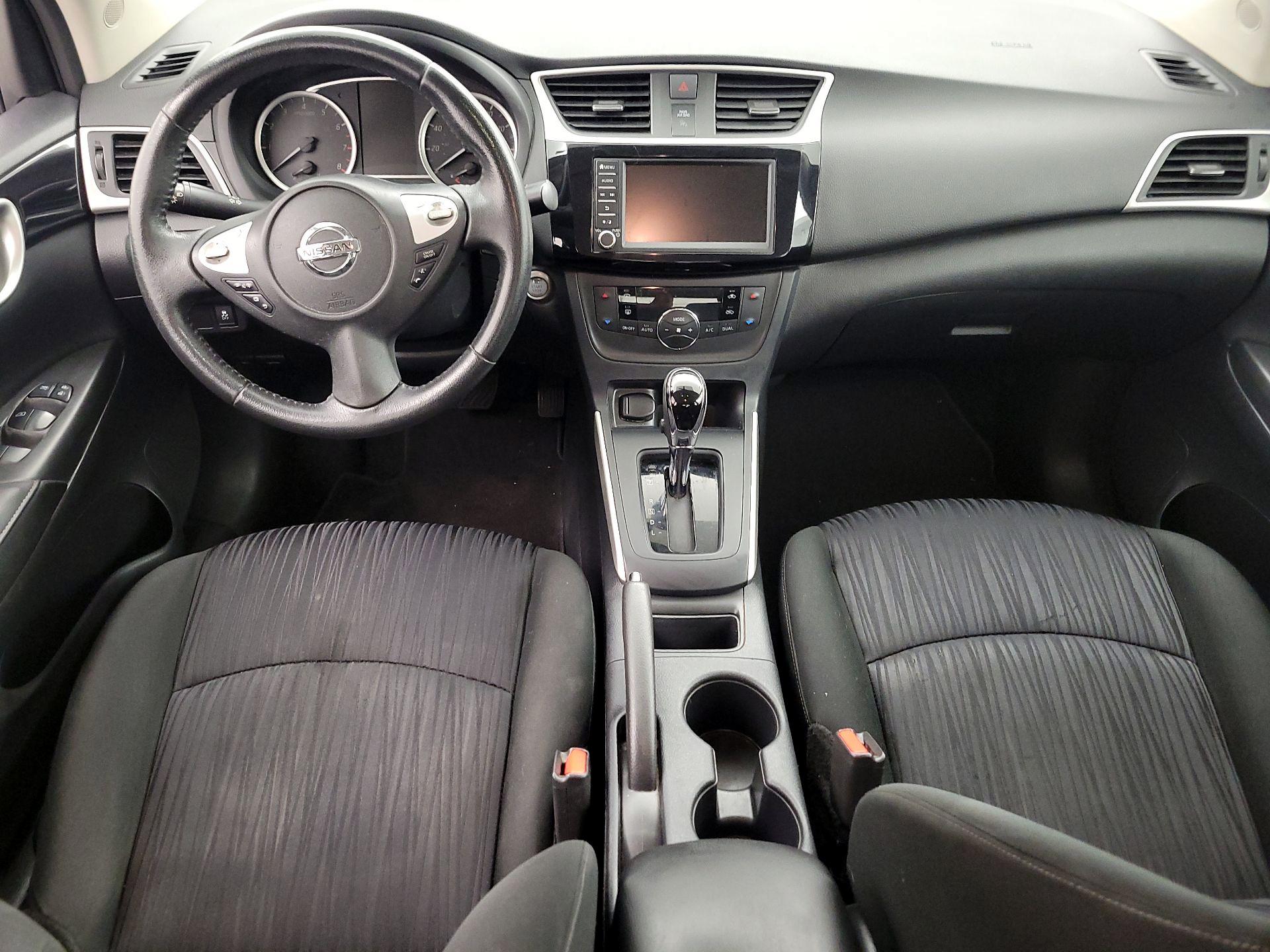 Thumbnail: 2019 Nissan Sentra - 9