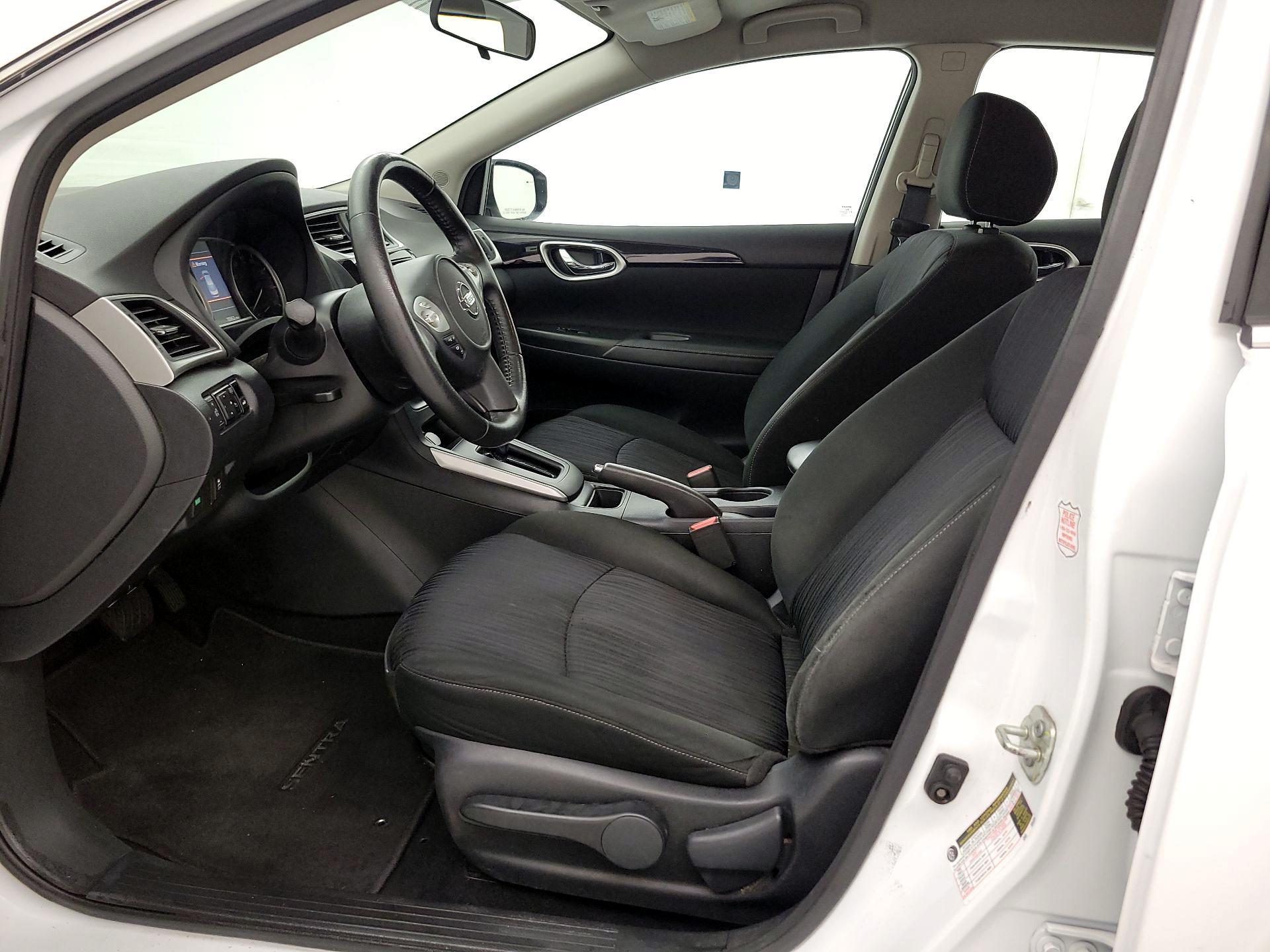 Thumbnail: 2019 Nissan Sentra - 11