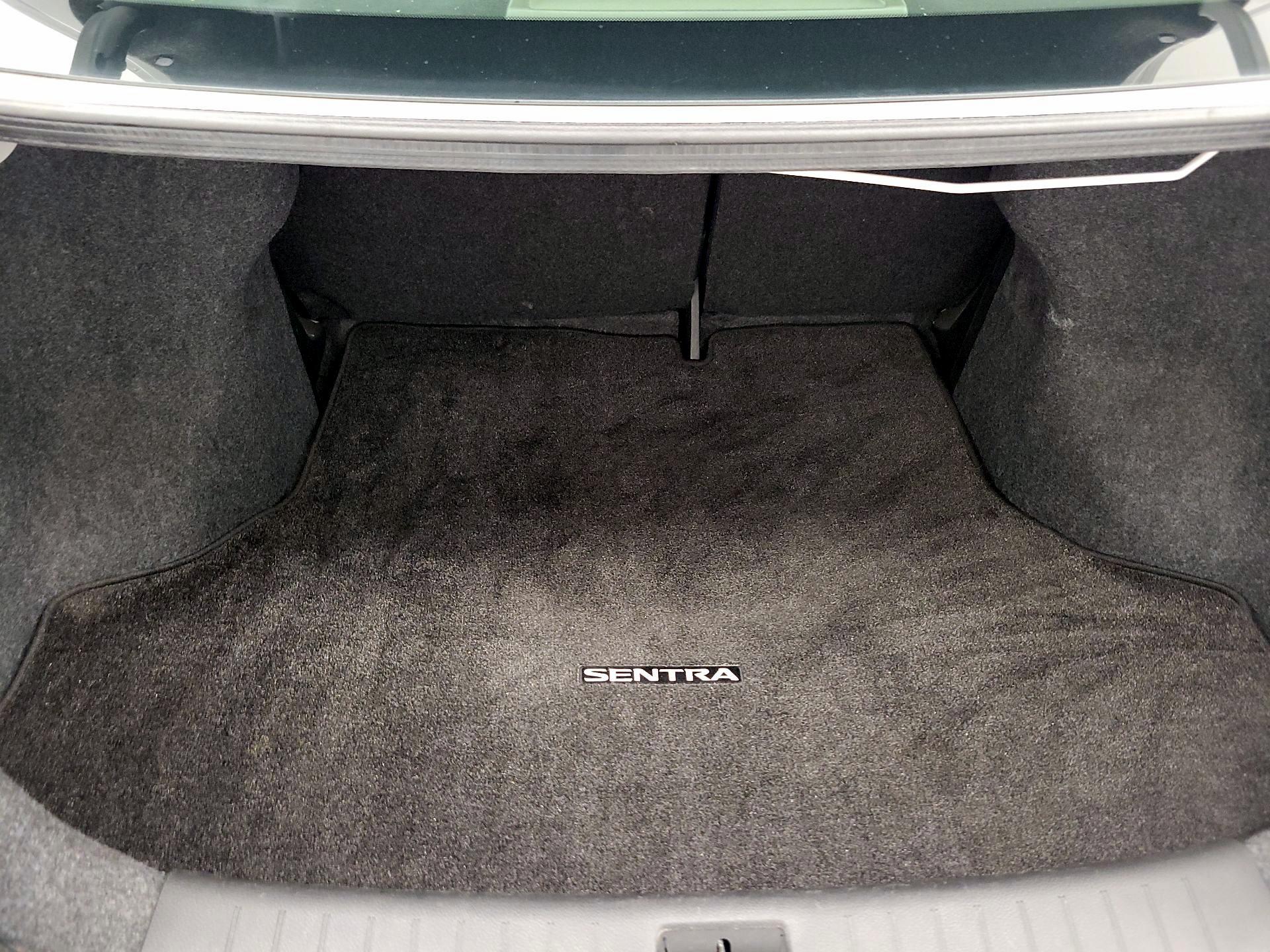 Thumbnail: 2019 Nissan Sentra - 20