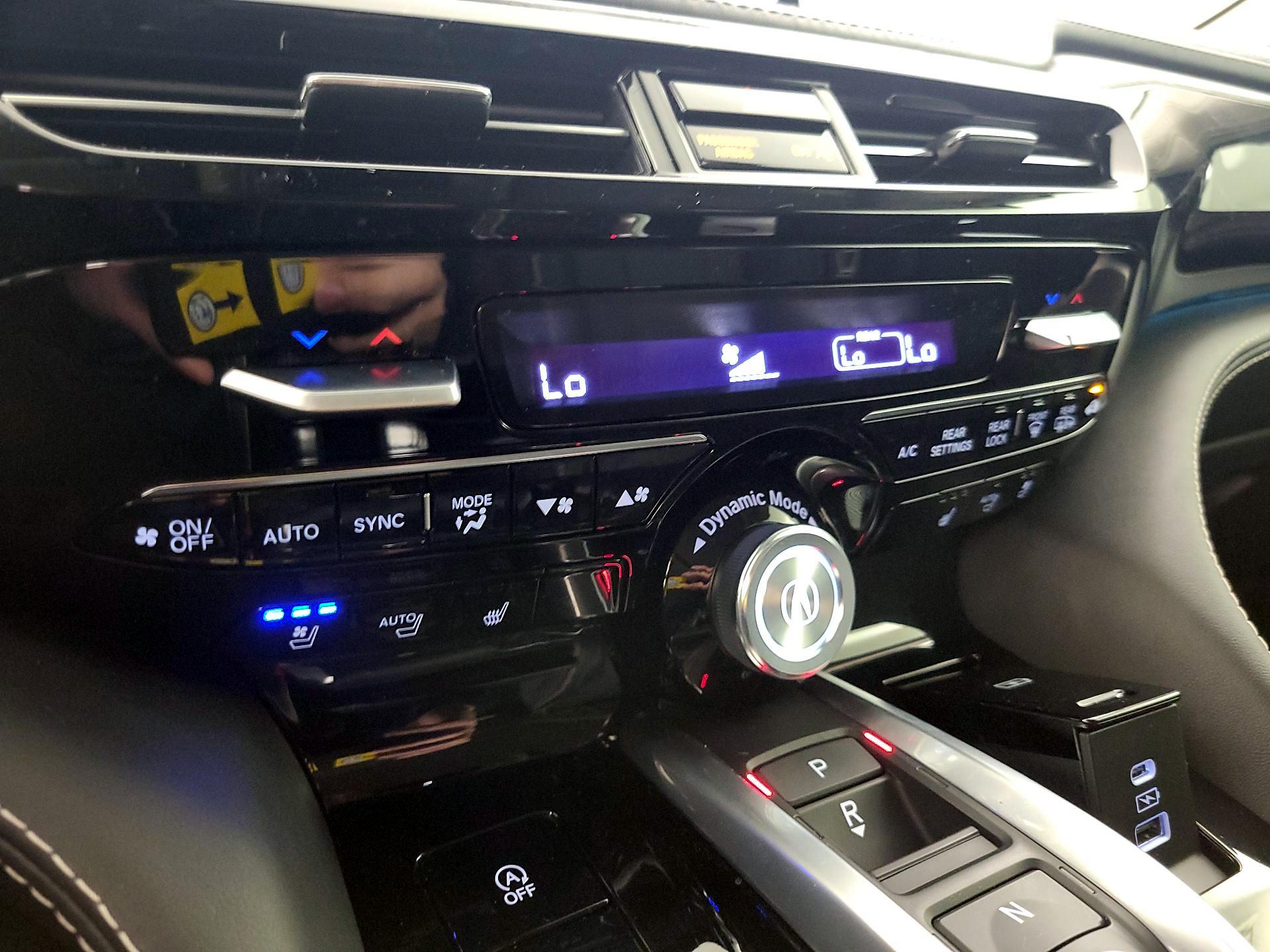 Thumbnail: 2023 Acura MDX - 17