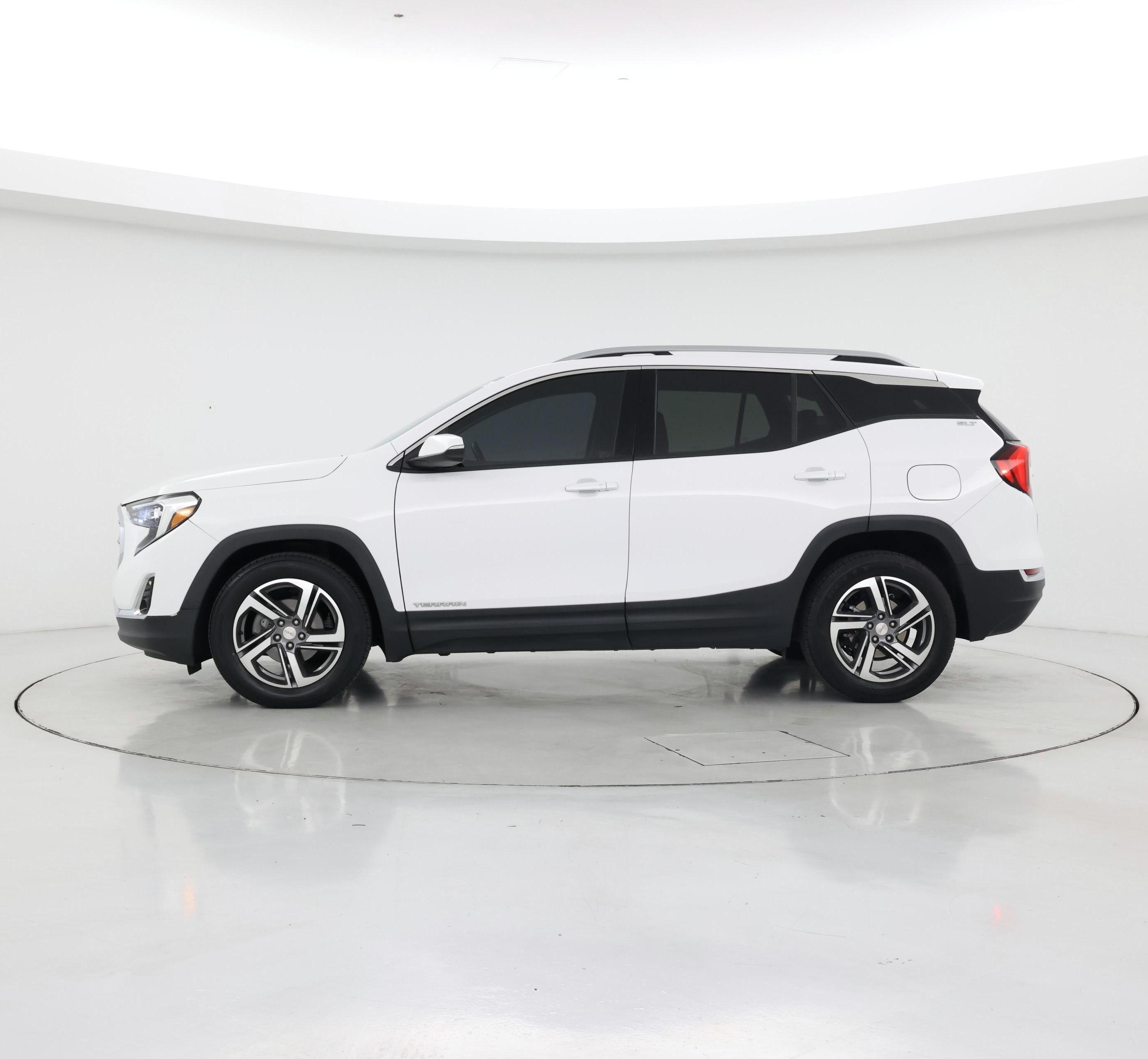 Thumbnail: 2020 GMC Terrain - 3