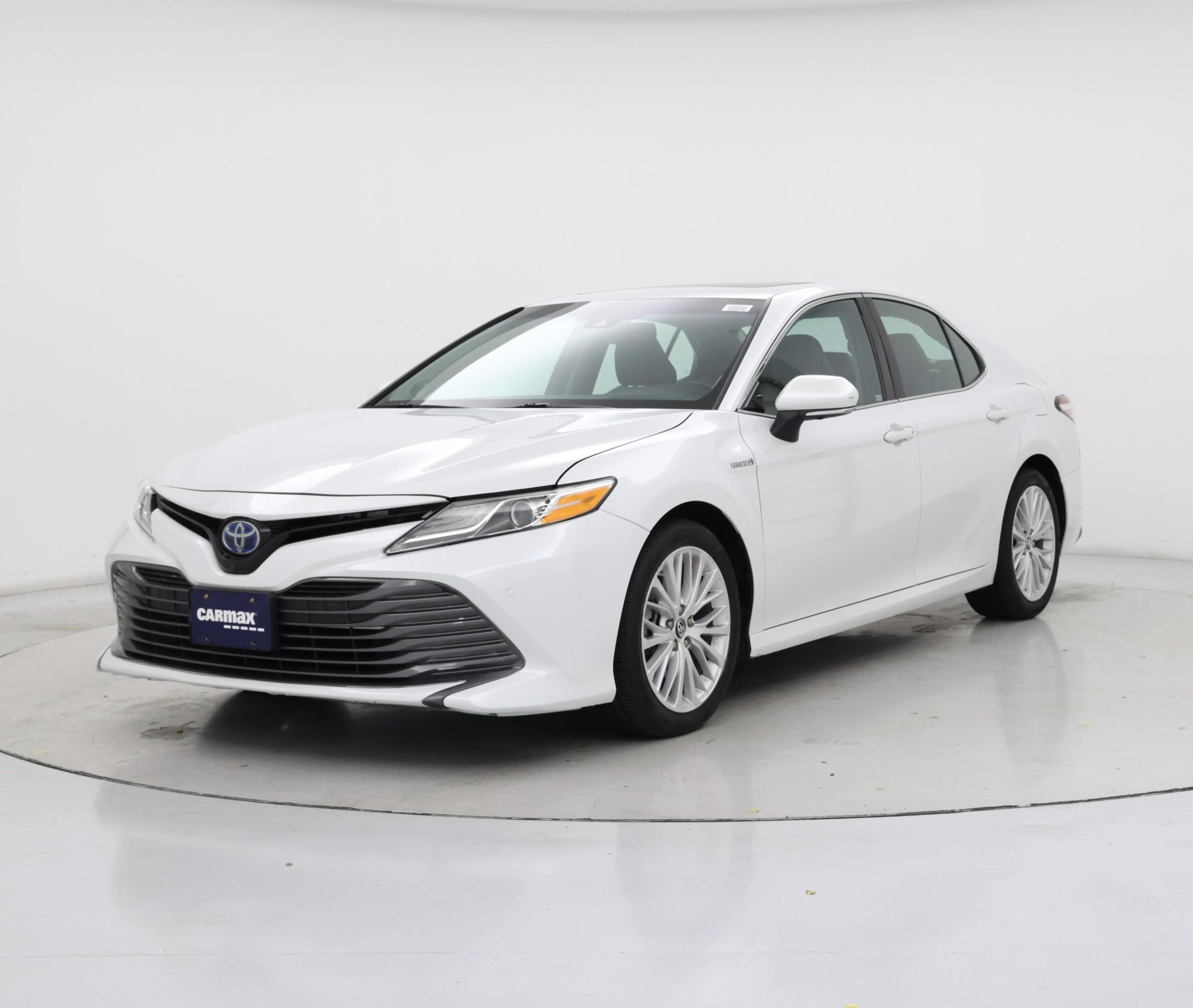 Thumbnail: 2018 Toyota Camry - 4