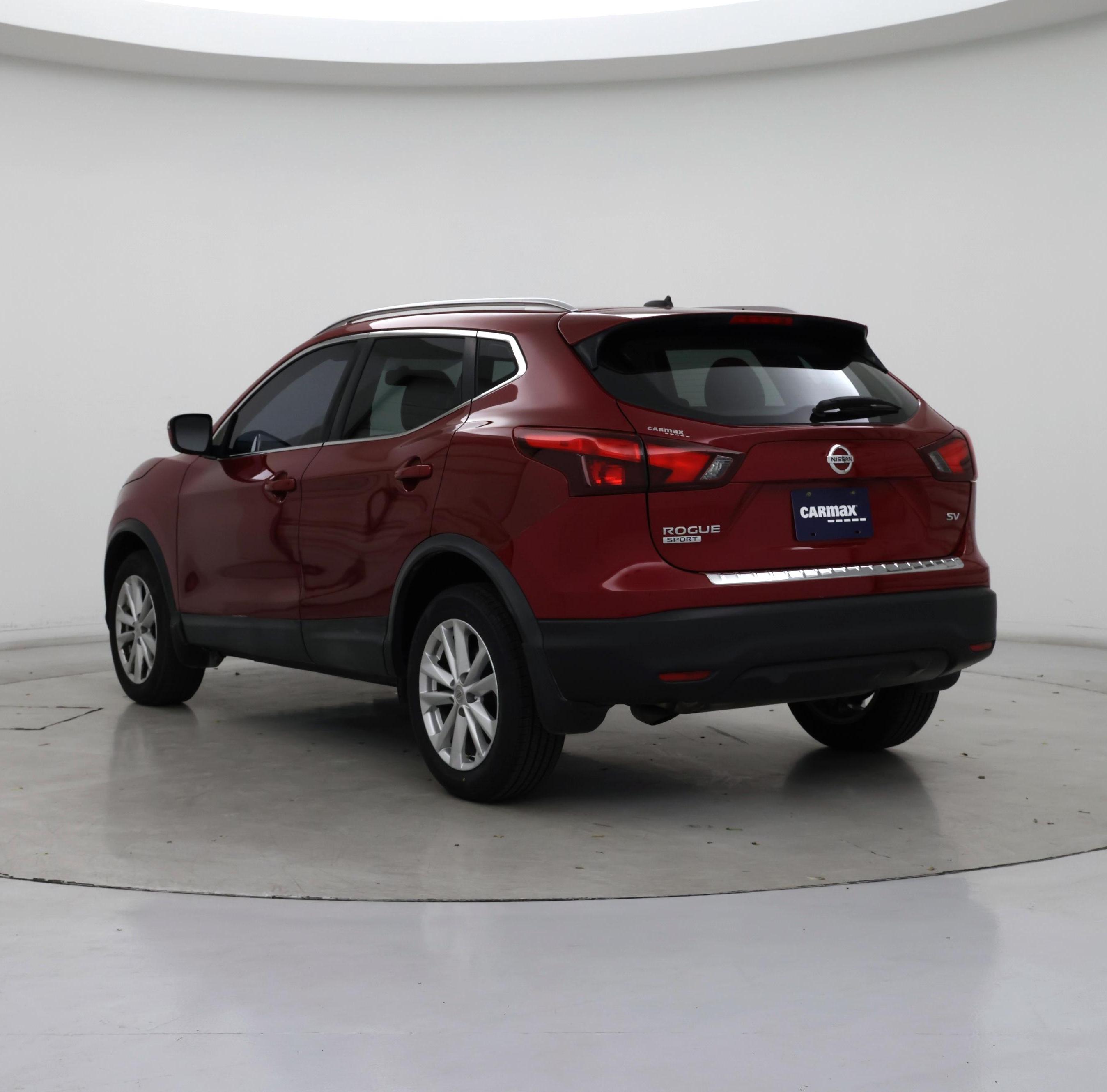 Thumbnail: 2017 Nissan Rogue Sport - 2