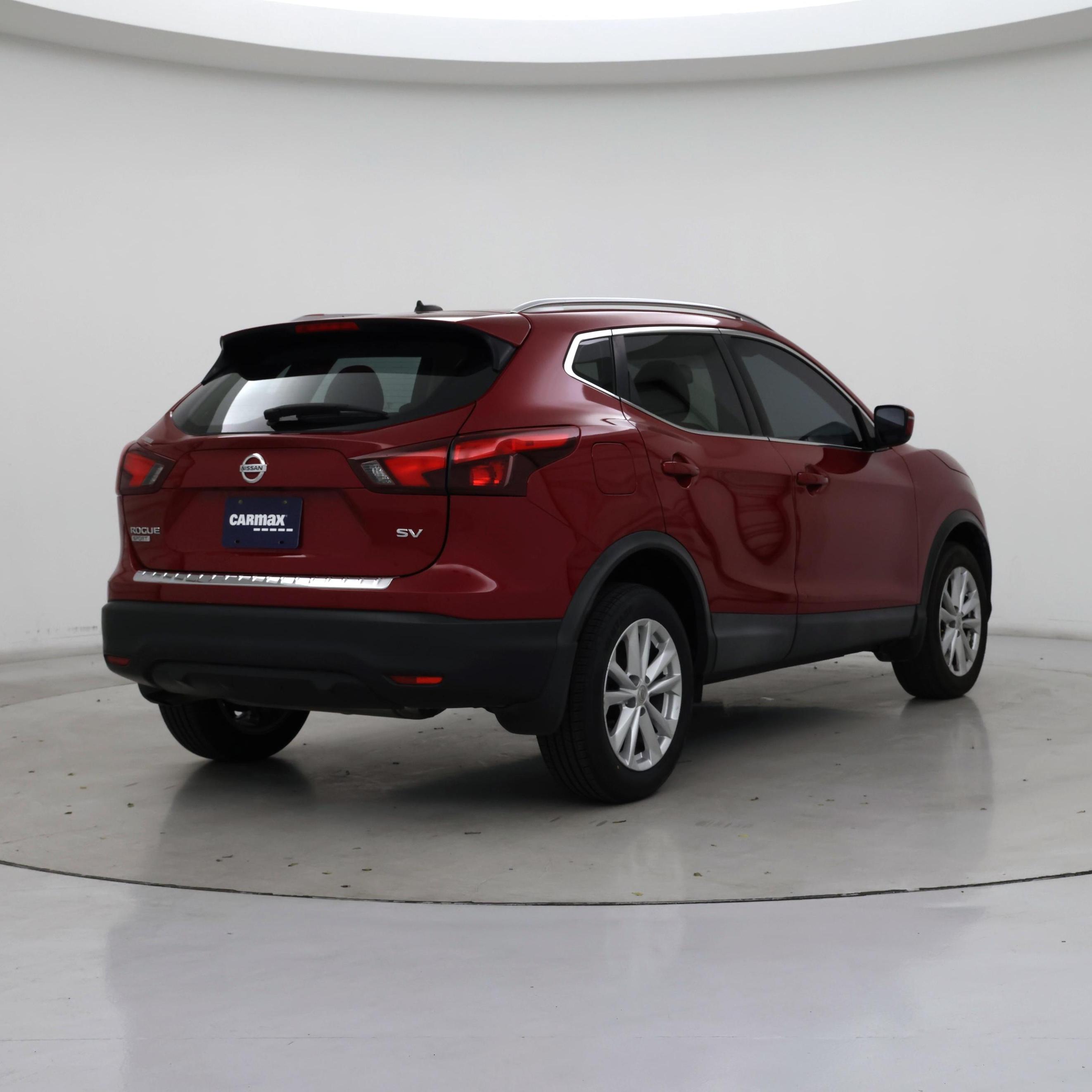 Thumbnail: 2017 Nissan Rogue Sport - 8