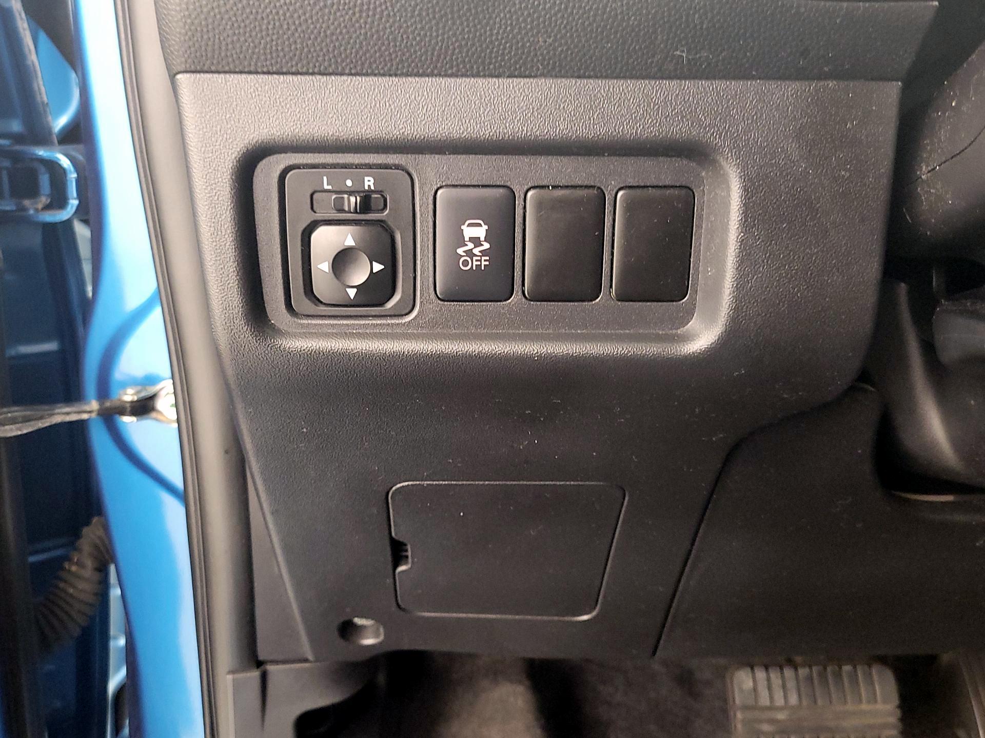 Thumbnail: 2020 Mitsubishi Mirage G4 - 13