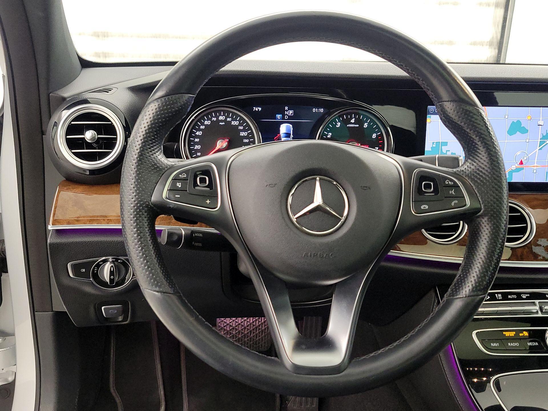 Thumbnail: 2017 Mercedes-Benz E-Class - 10