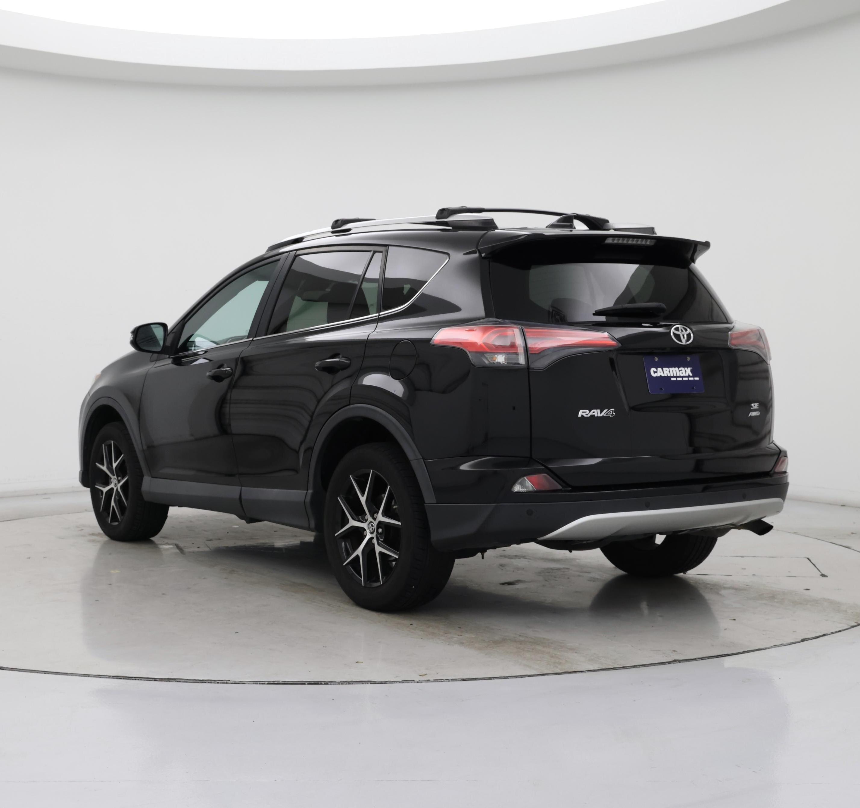 Thumbnail: 2016 Toyota RAV4 - 2