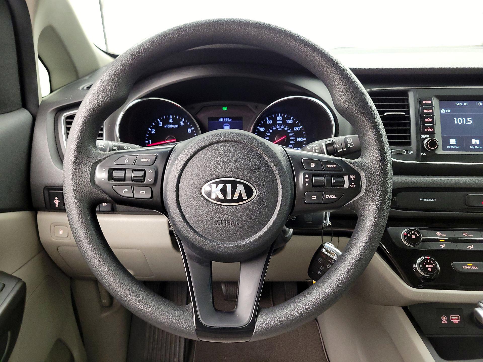Thumbnail: 2019 Kia Sedona - 10