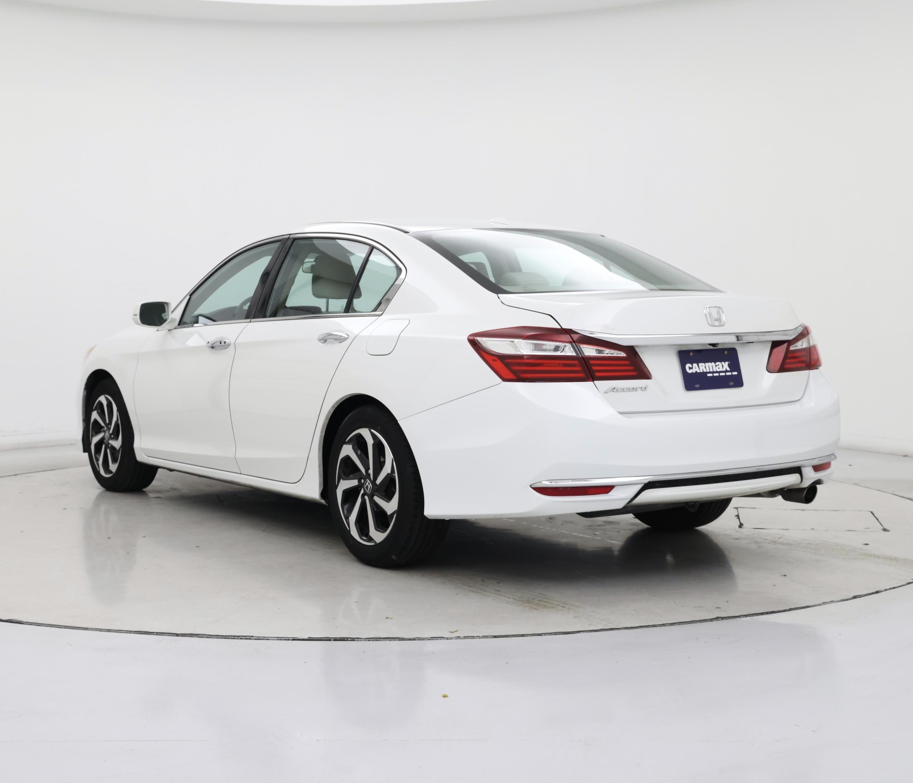 Thumbnail: 2017 Honda Accord - 2