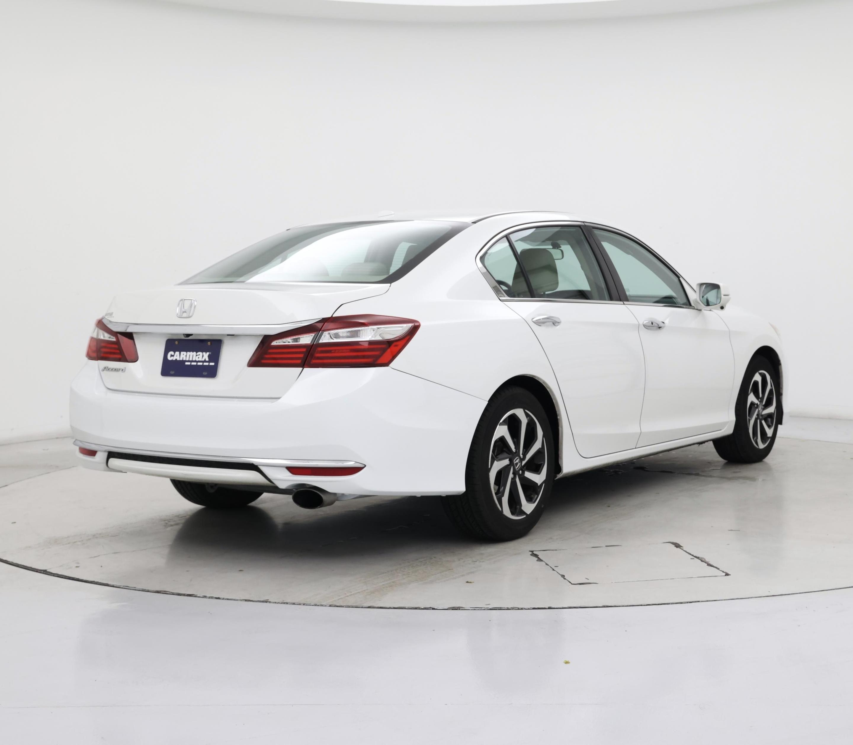 Thumbnail: 2017 Honda Accord - 8