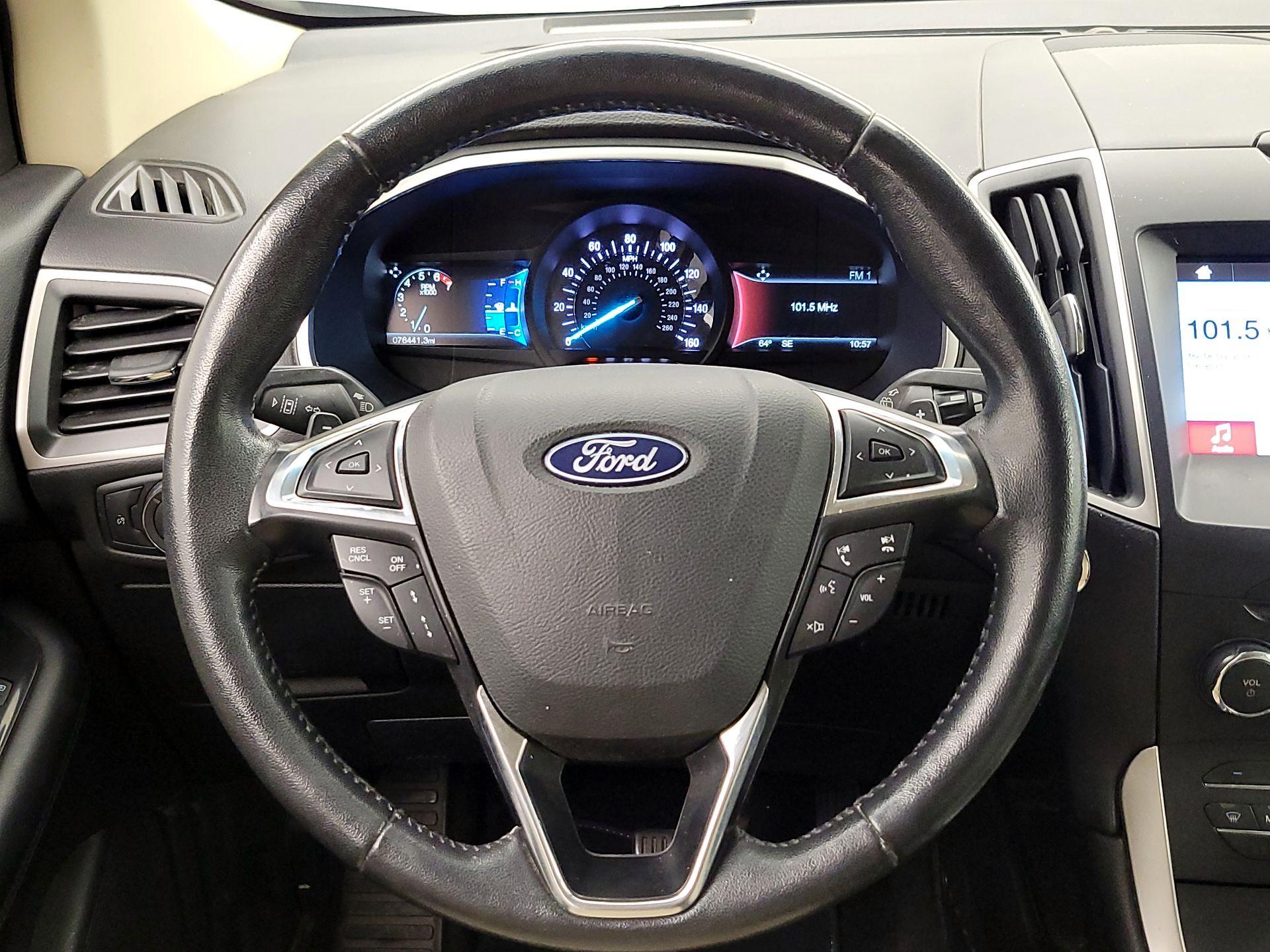 Thumbnail: 2018 Ford Edge - 10