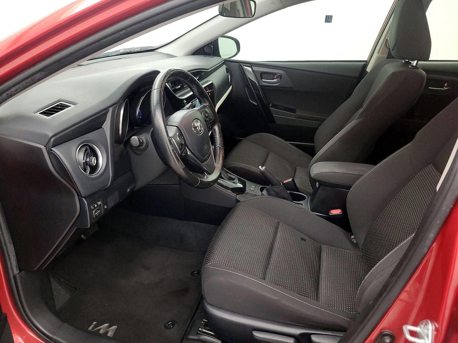 Thumbnail: 2017 Toyota Corolla iM - 11