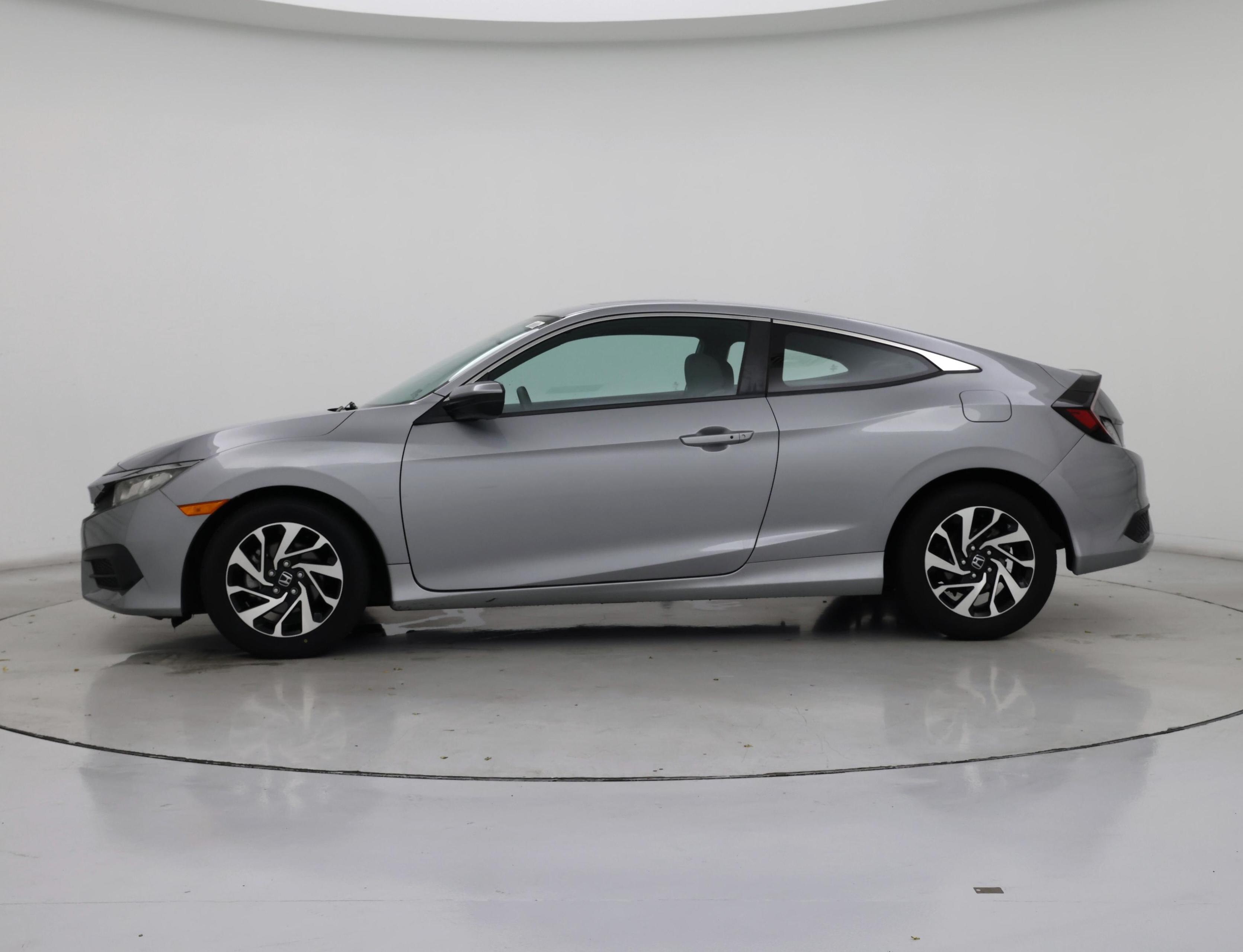 Thumbnail: 2016 Honda Civic - 3