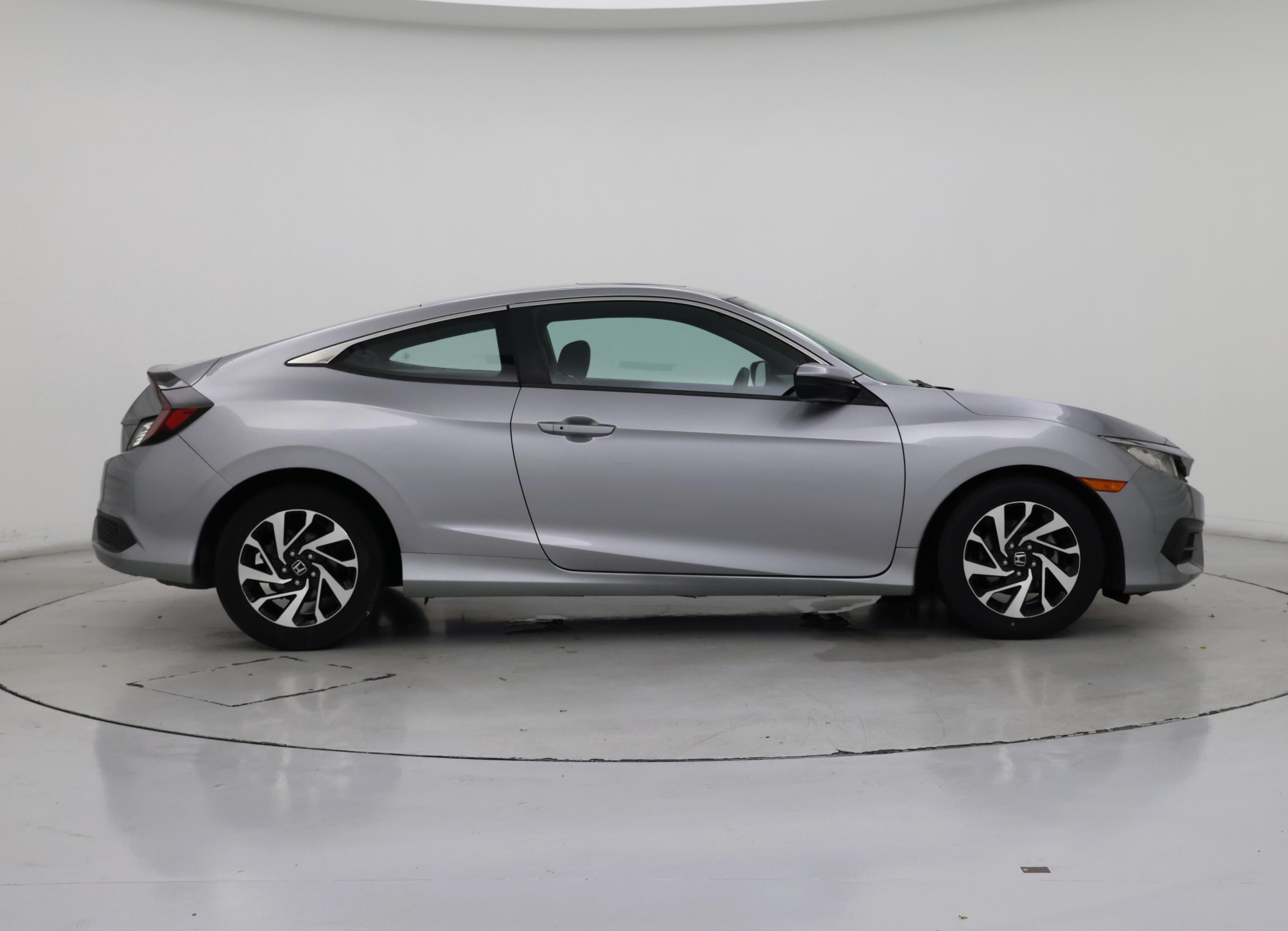 Thumbnail: 2016 Honda Civic - 7