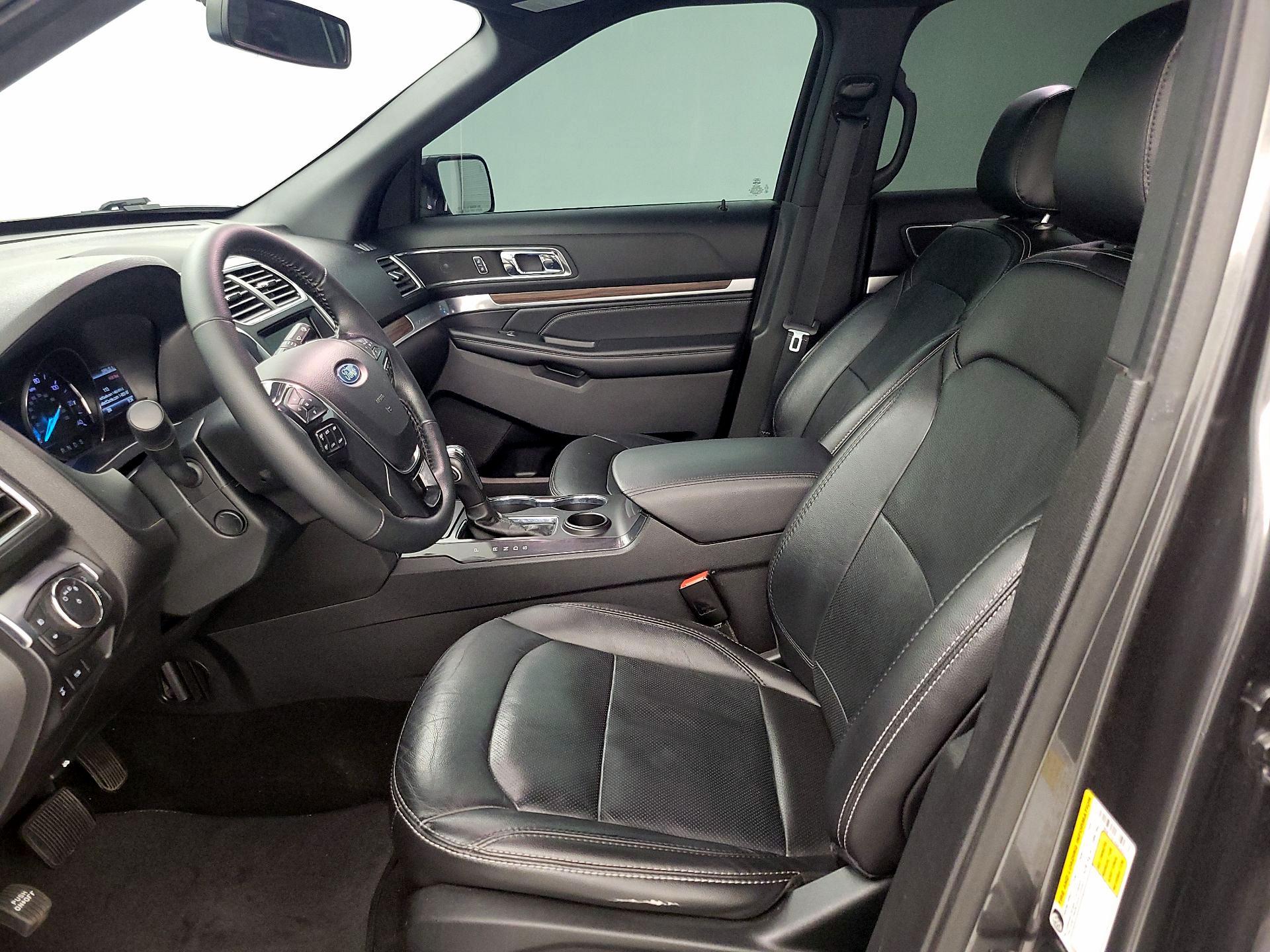 Thumbnail: 2019 Ford Explorer - 11