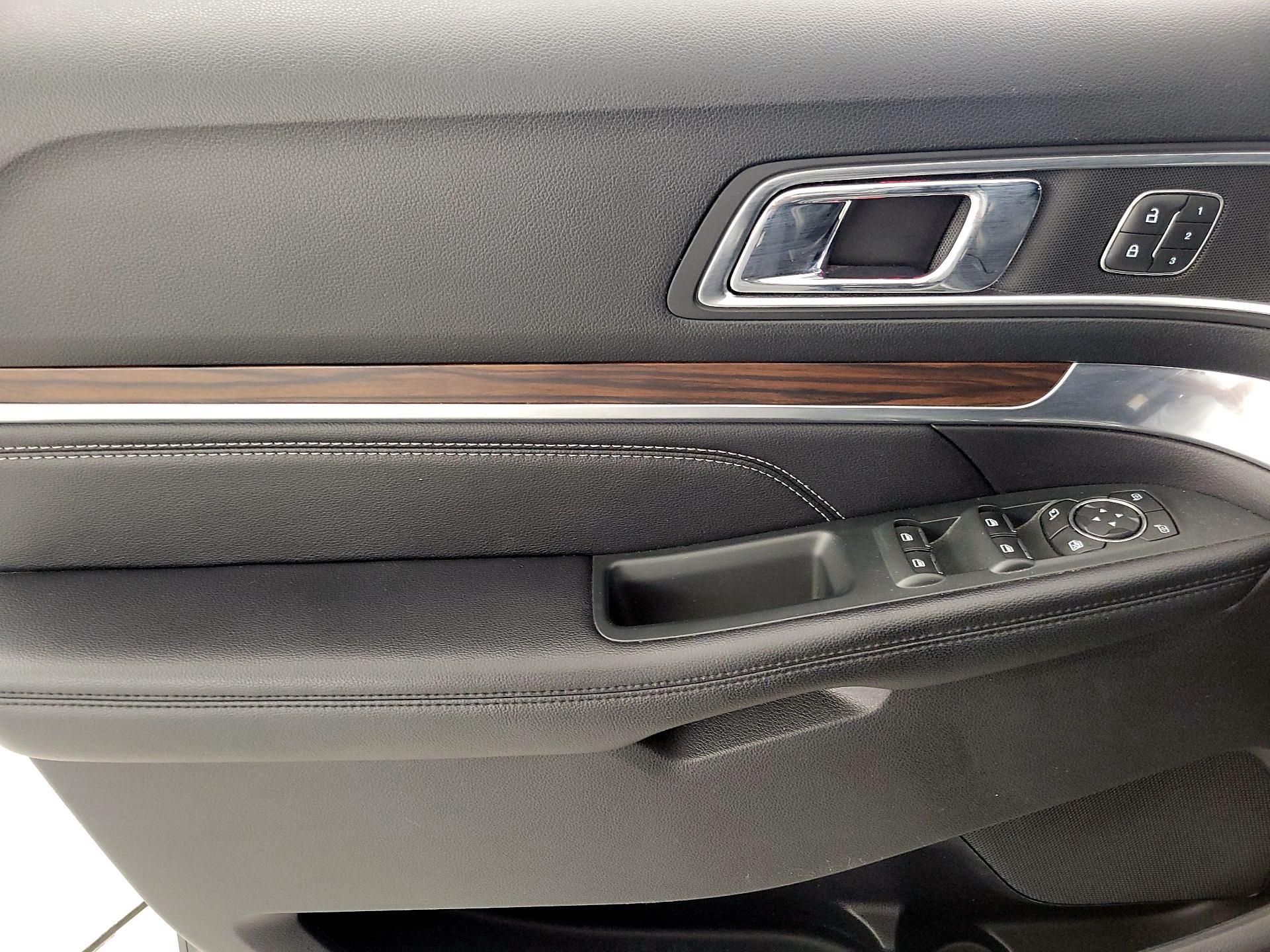 Thumbnail: 2019 Ford Explorer - 12