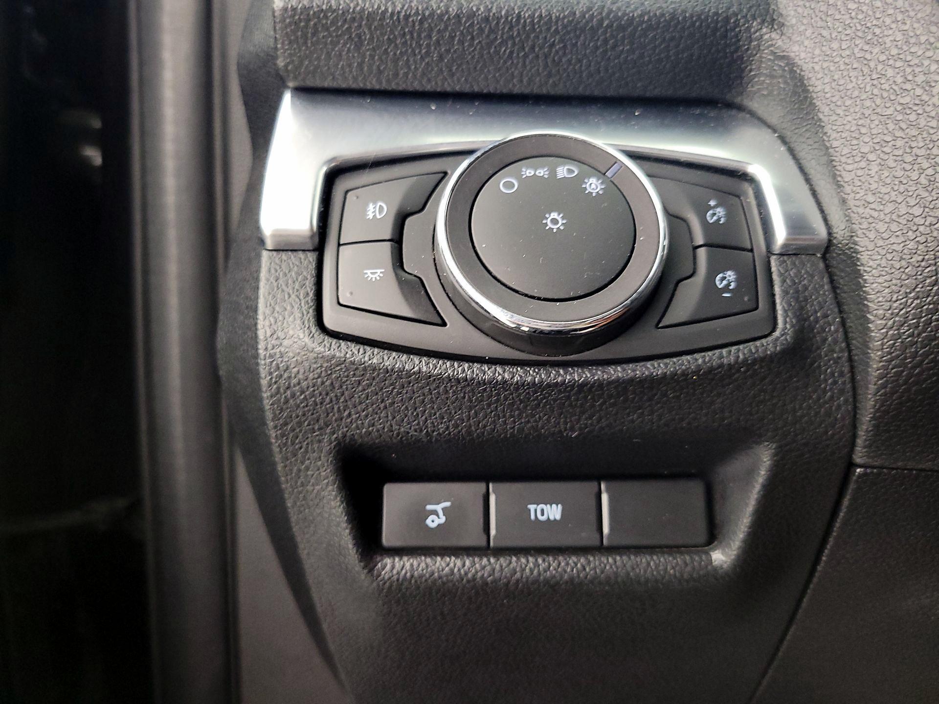 Thumbnail: 2019 Ford Explorer - 13