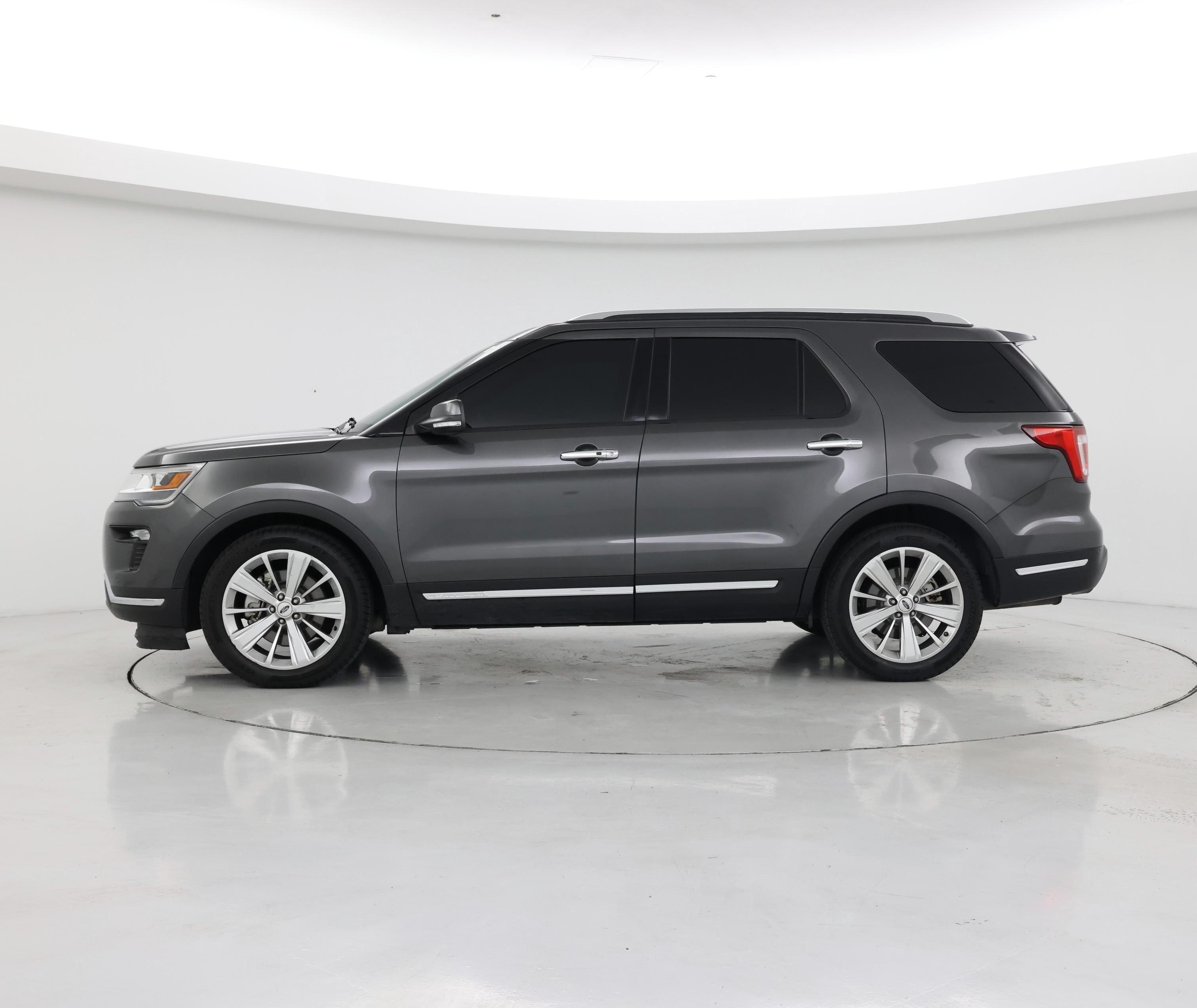 Thumbnail: 2019 Ford Explorer - 3