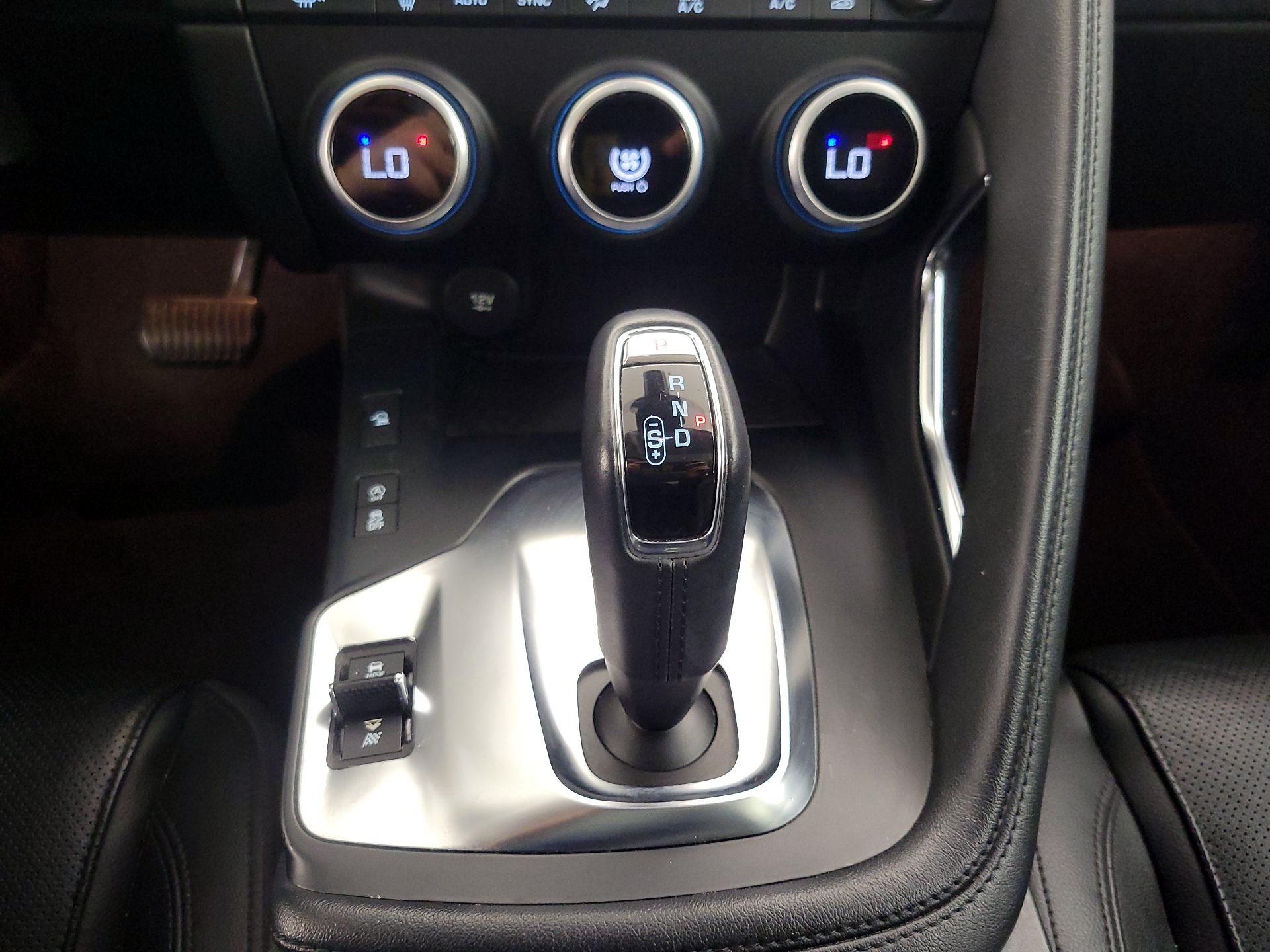 Thumbnail: 2020 Jaguar E-Pace - 17