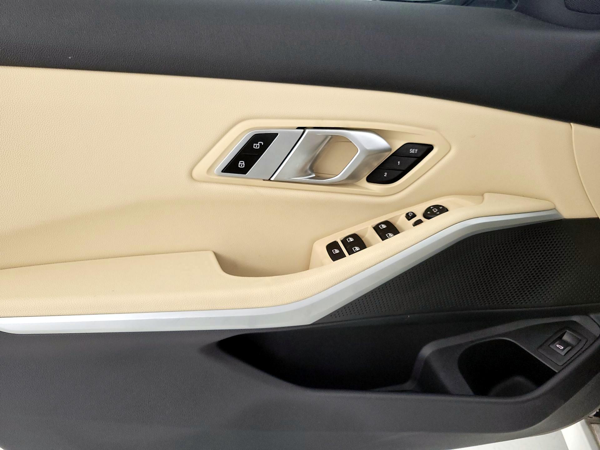 Thumbnail: 2020 BMW 3 Series - 12