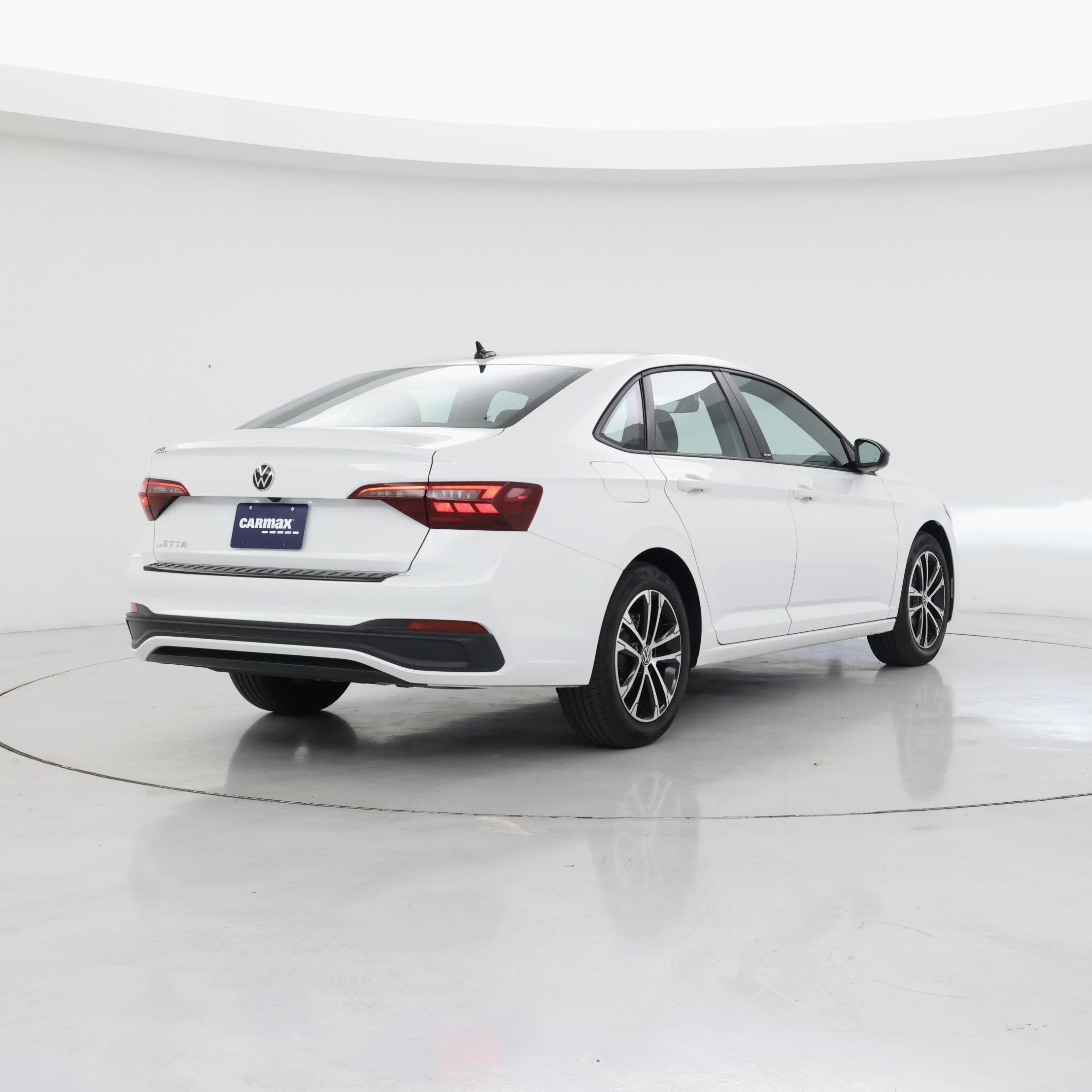 Thumbnail: 2024 Volkswagen Jetta - 8