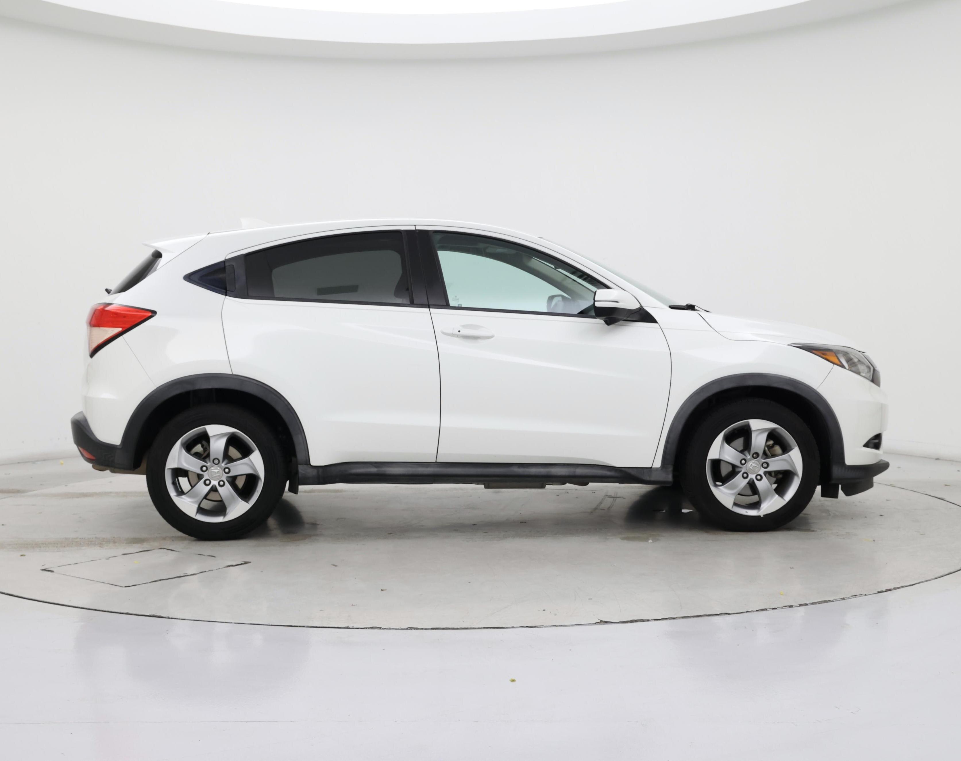 Thumbnail: 2017 Honda HR-V - 7