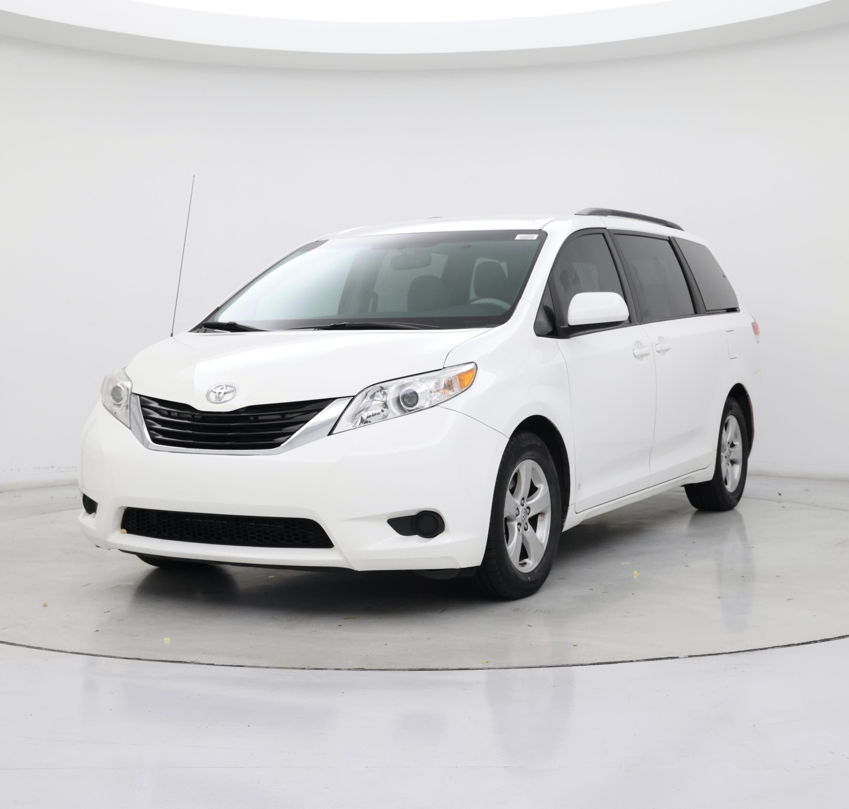 Thumbnail: 2014 Toyota Sienna - 4