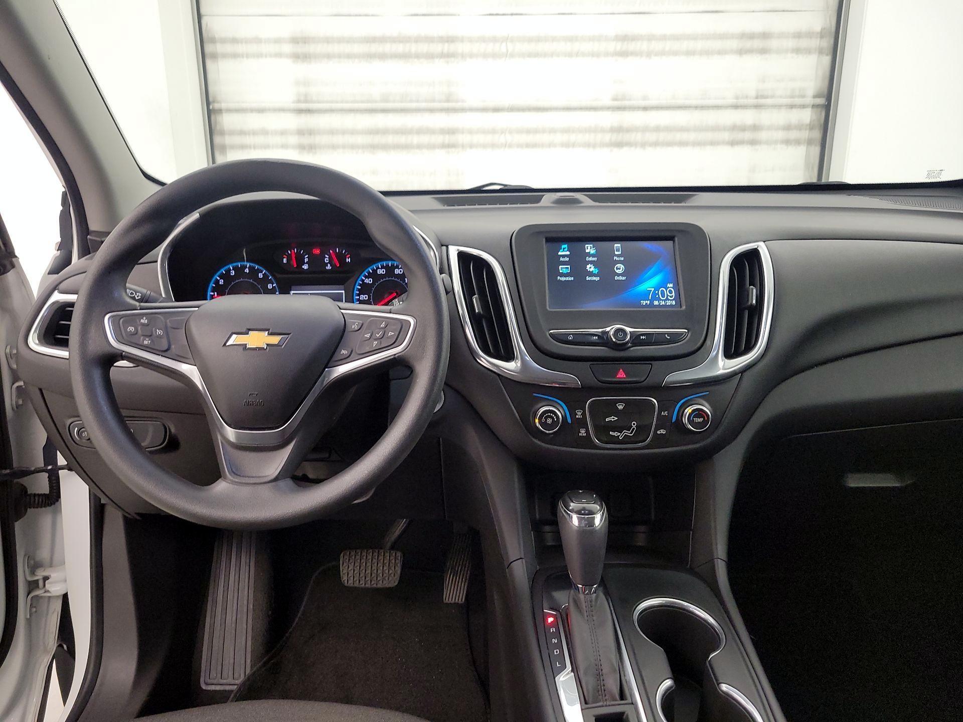 Thumbnail: 2018 Chevrolet Equinox - 9