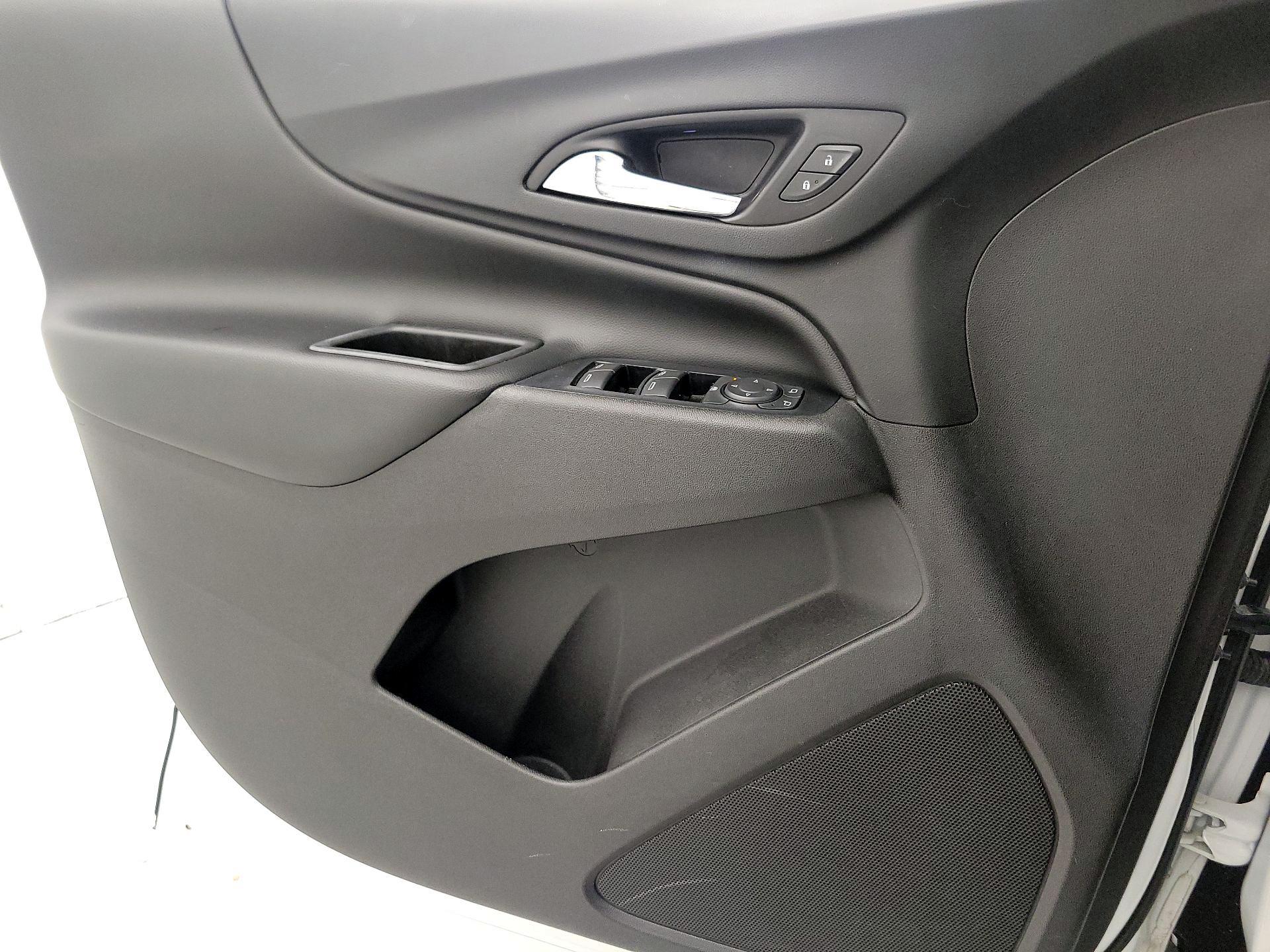 Thumbnail: 2018 Chevrolet Equinox - 12