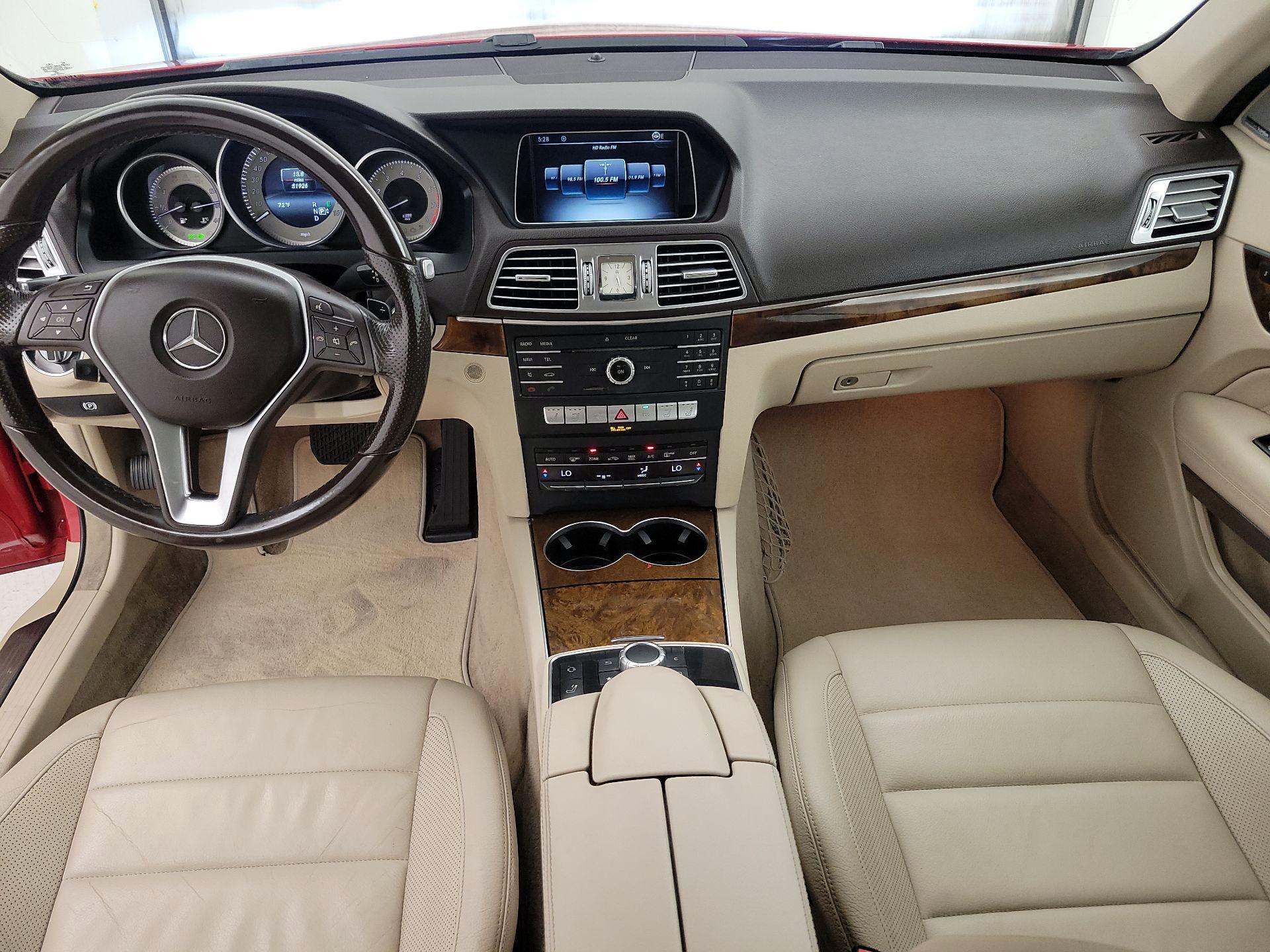 Thumbnail: 2016 Mercedes-Benz E-Class - 9