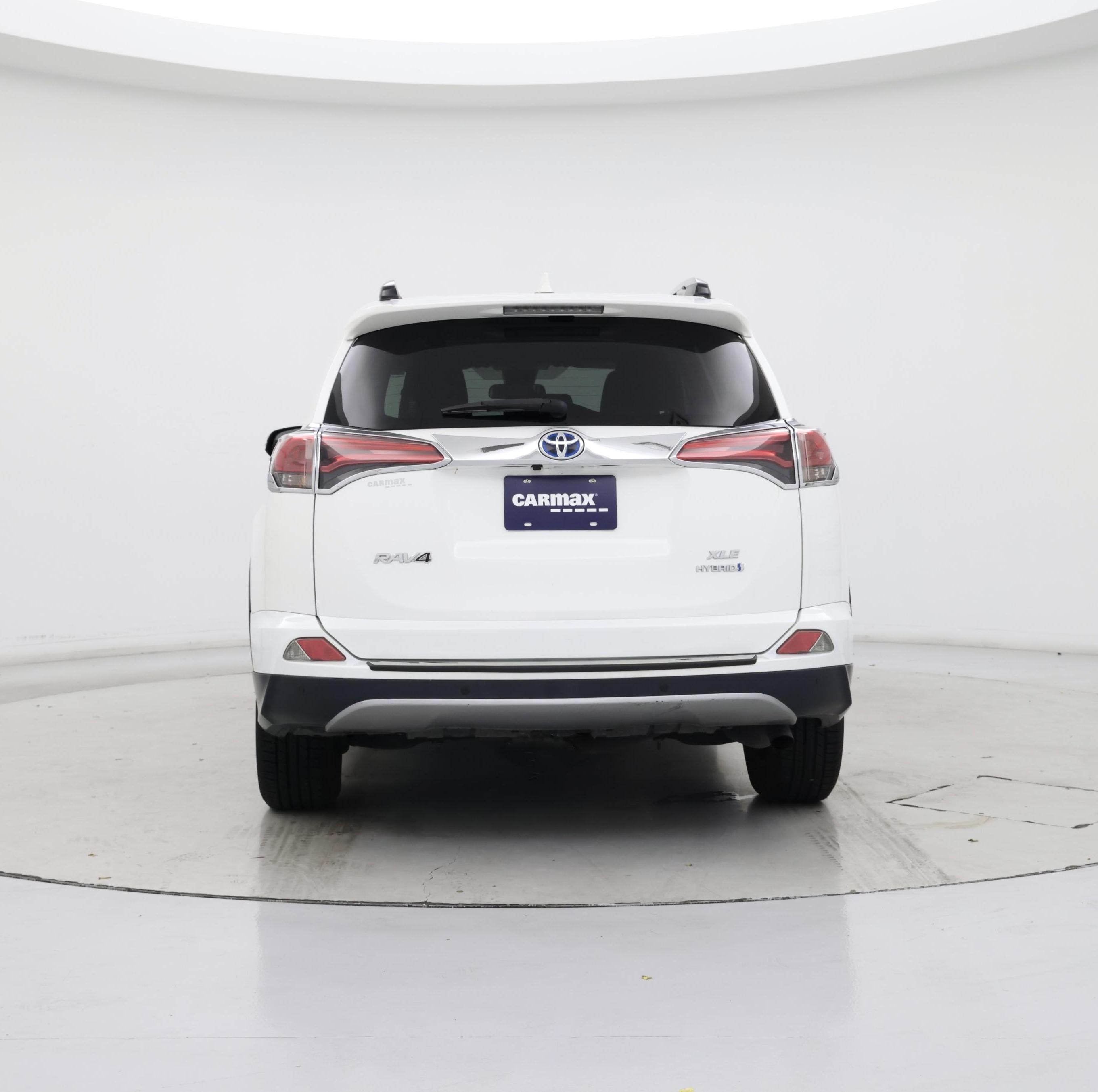 Thumbnail: 2018 Toyota RAV4 - 6