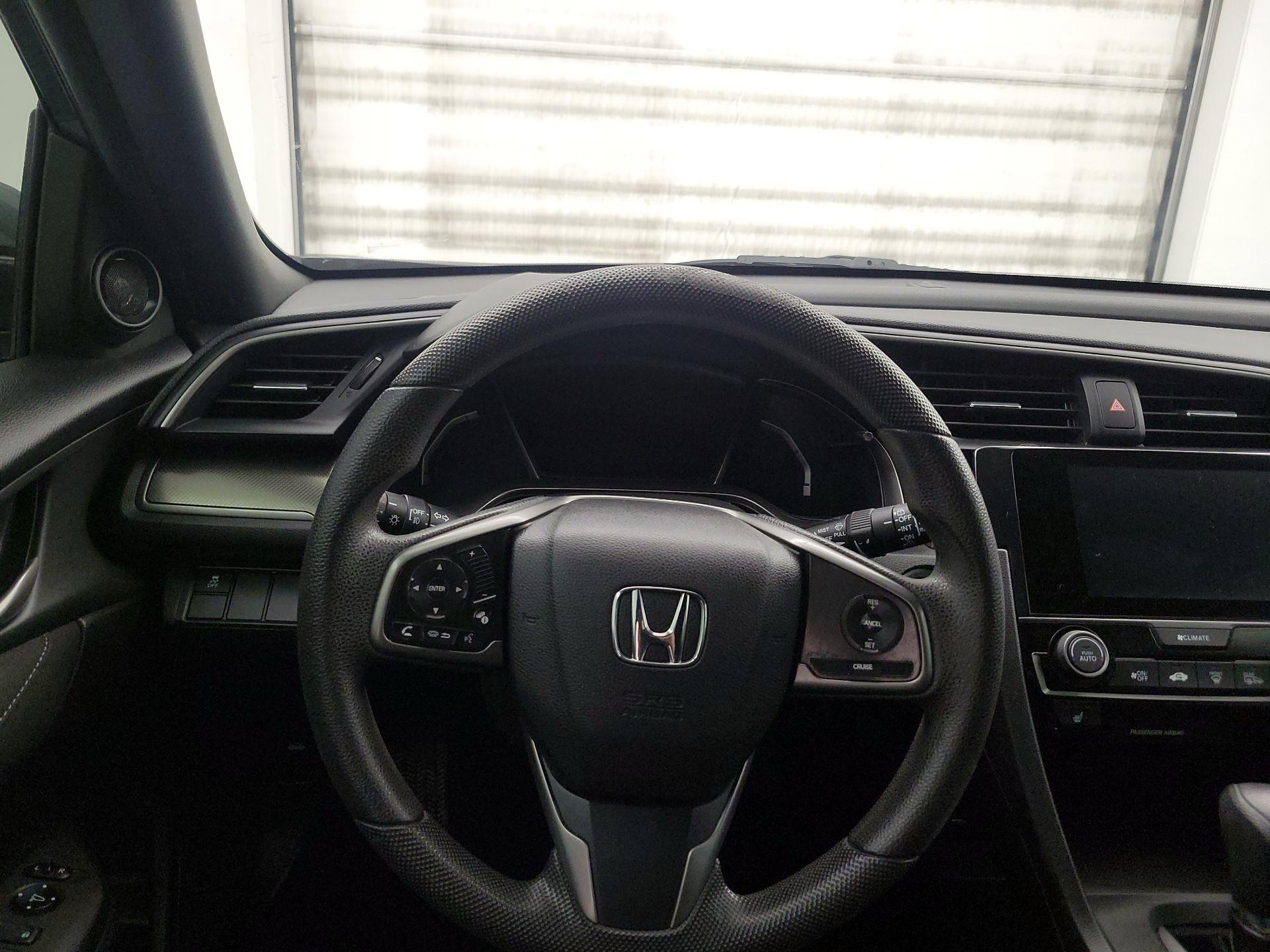 Thumbnail: 2017 Honda Civic - 10