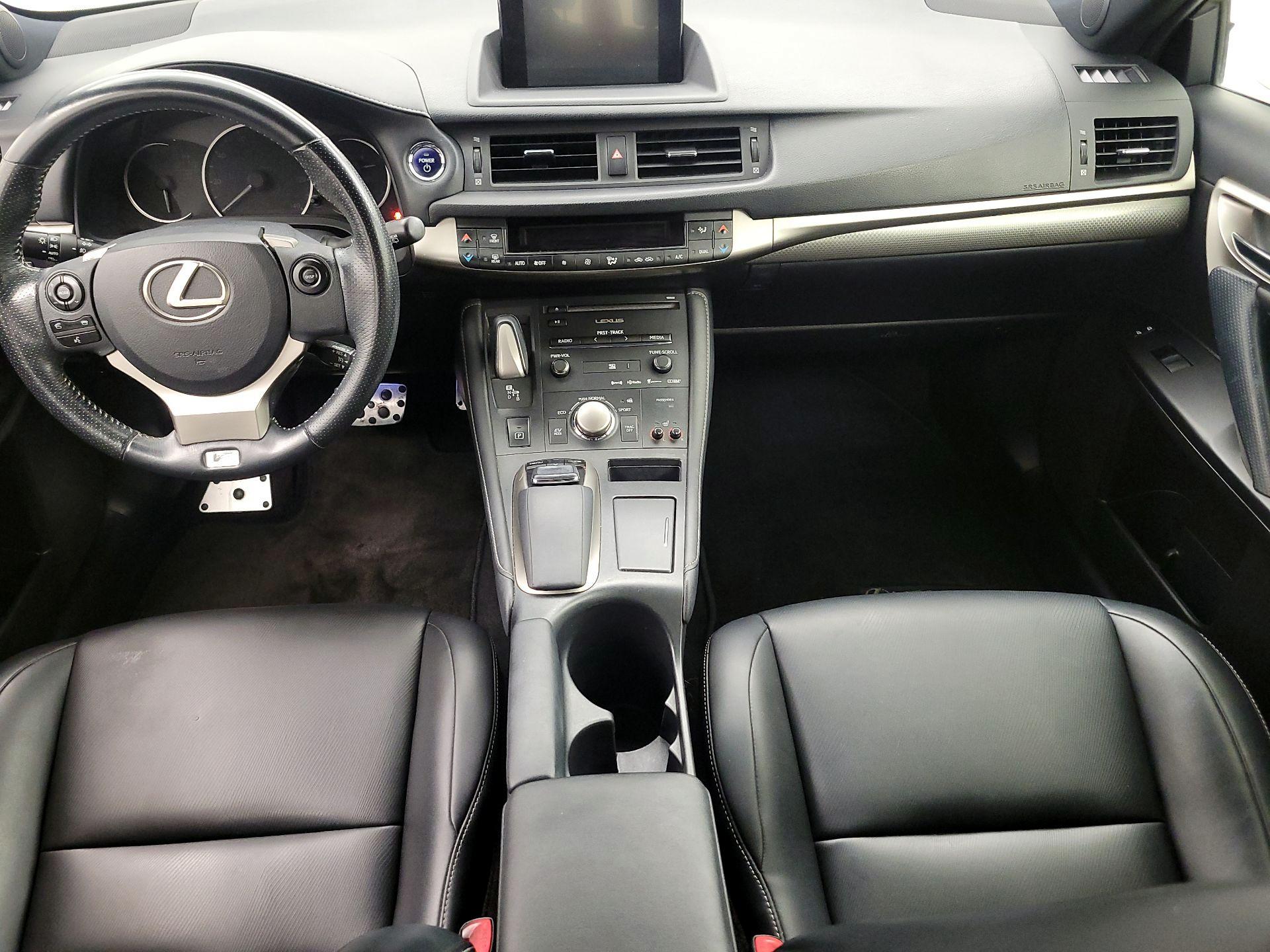 Thumbnail: 2015 Lexus CT - 9