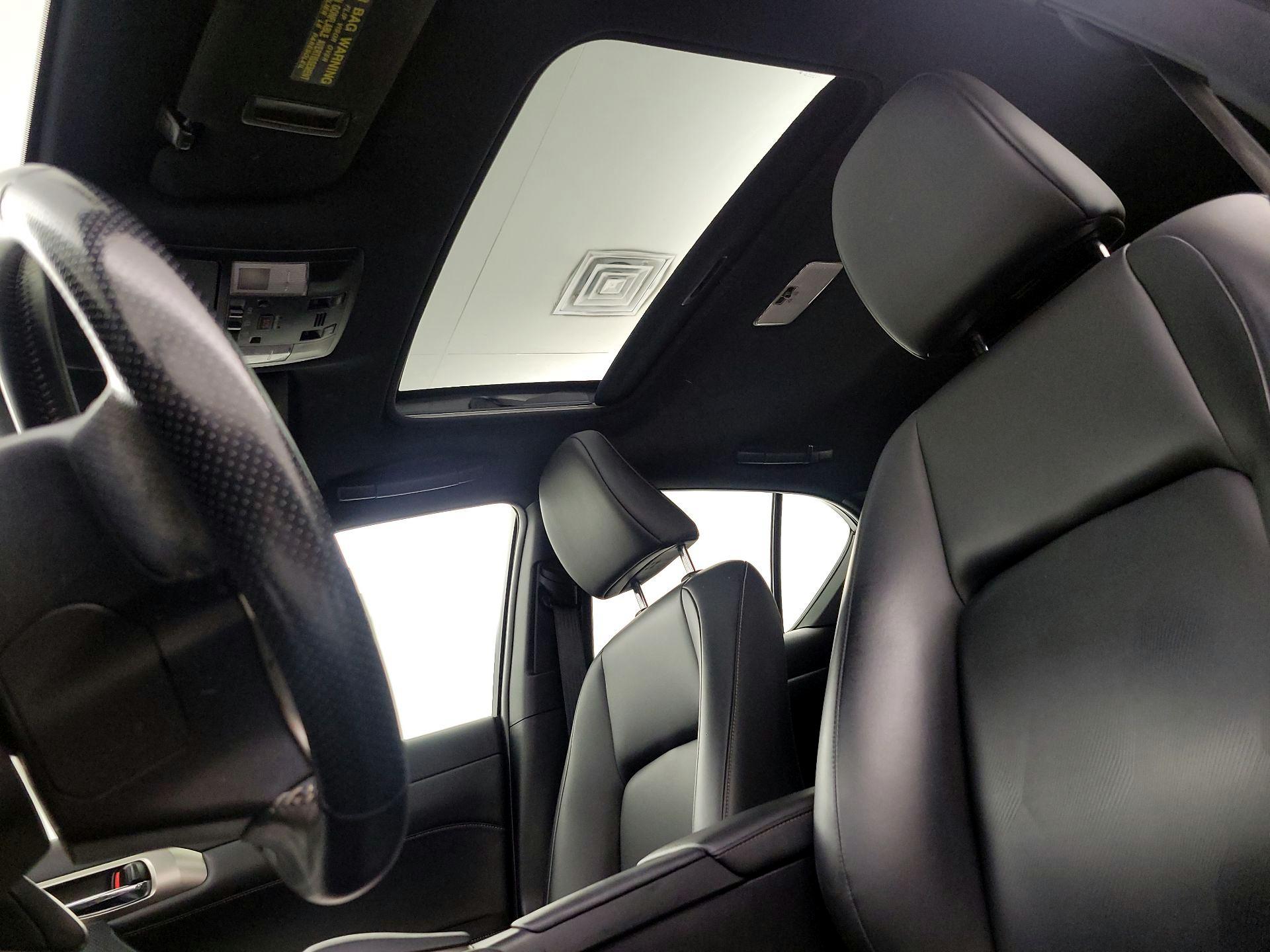 Thumbnail: 2015 Lexus CT - 20