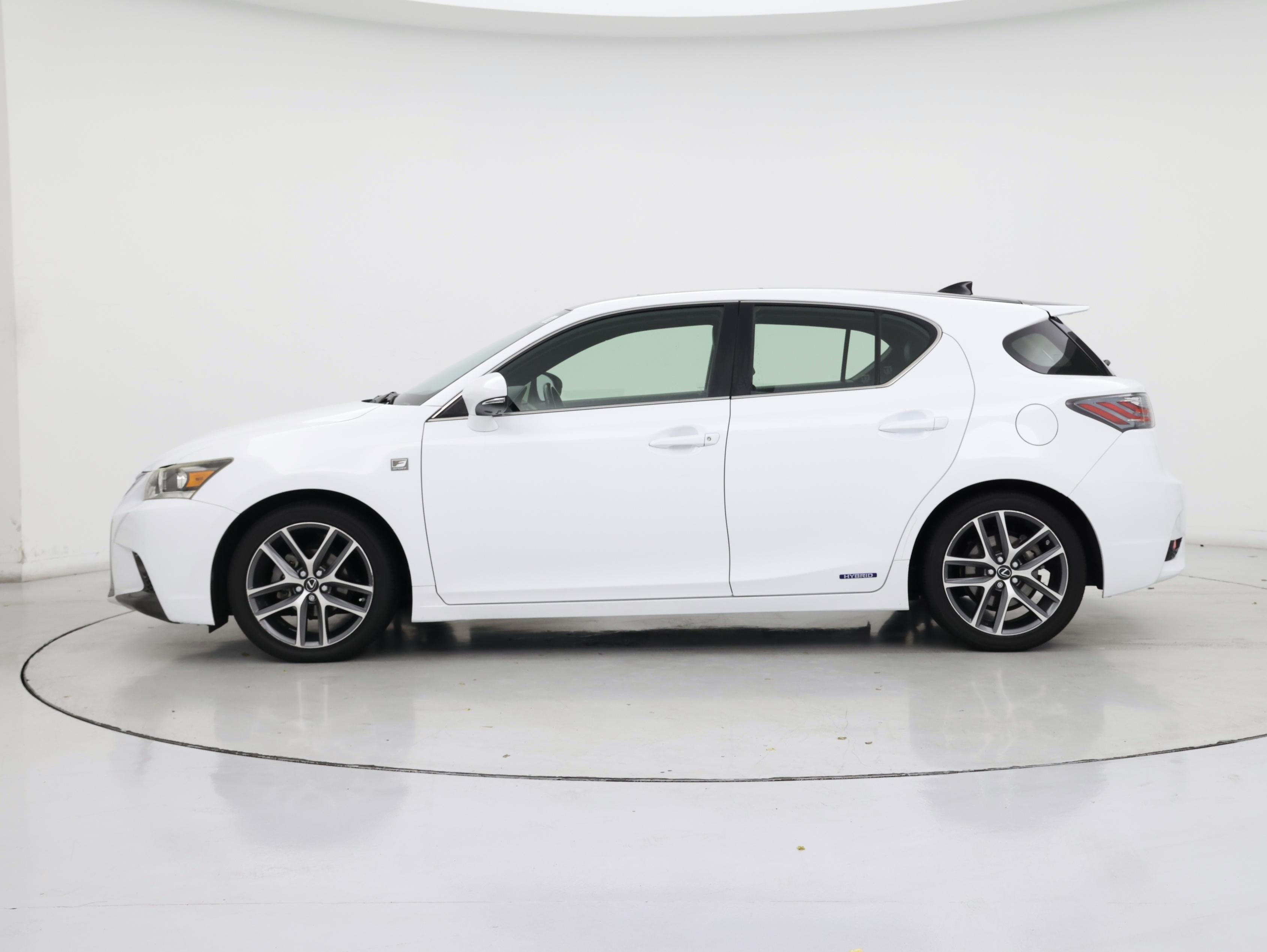 Thumbnail: 2015 Lexus CT - 3